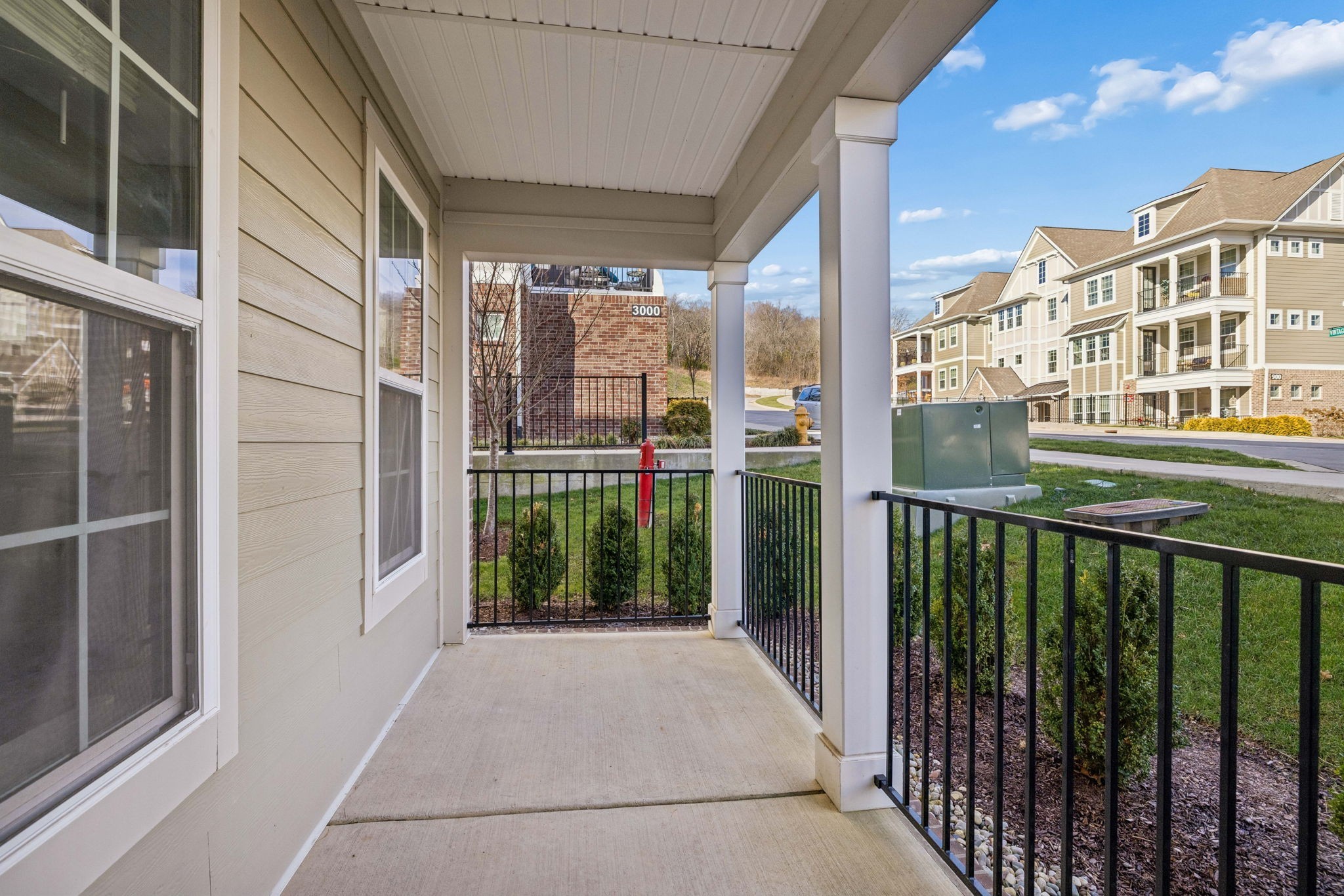 1000 Vintage Green Ln Unit: 1104