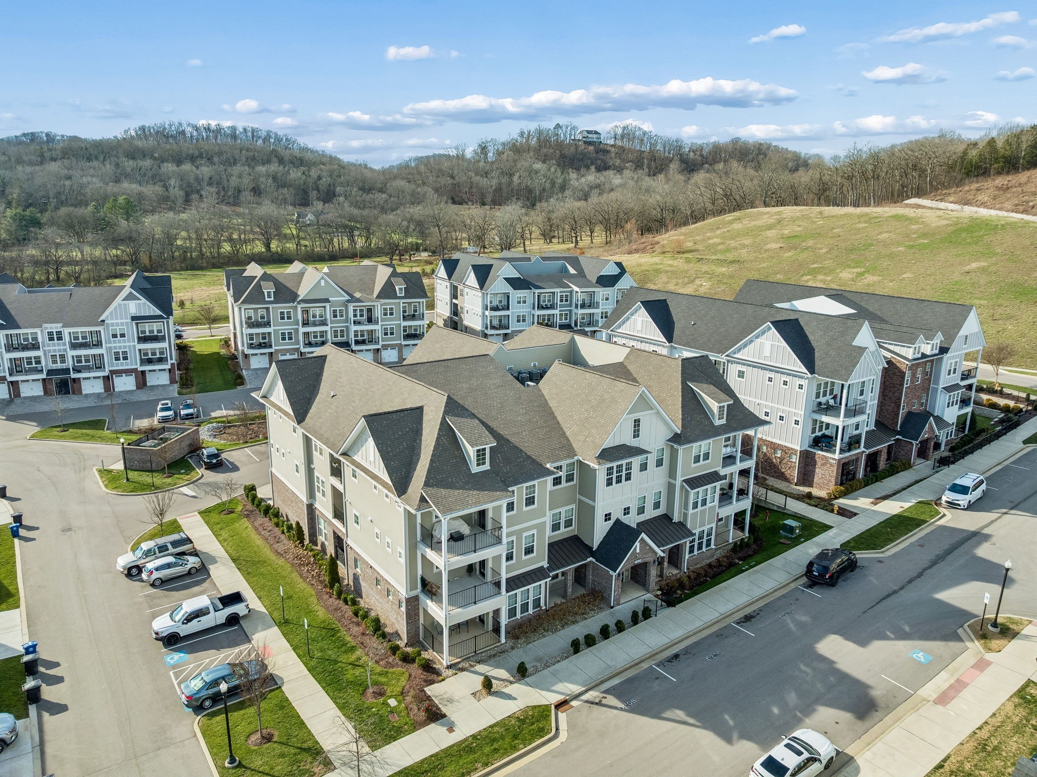 1000 Vintage Green Ln Unit: 1104