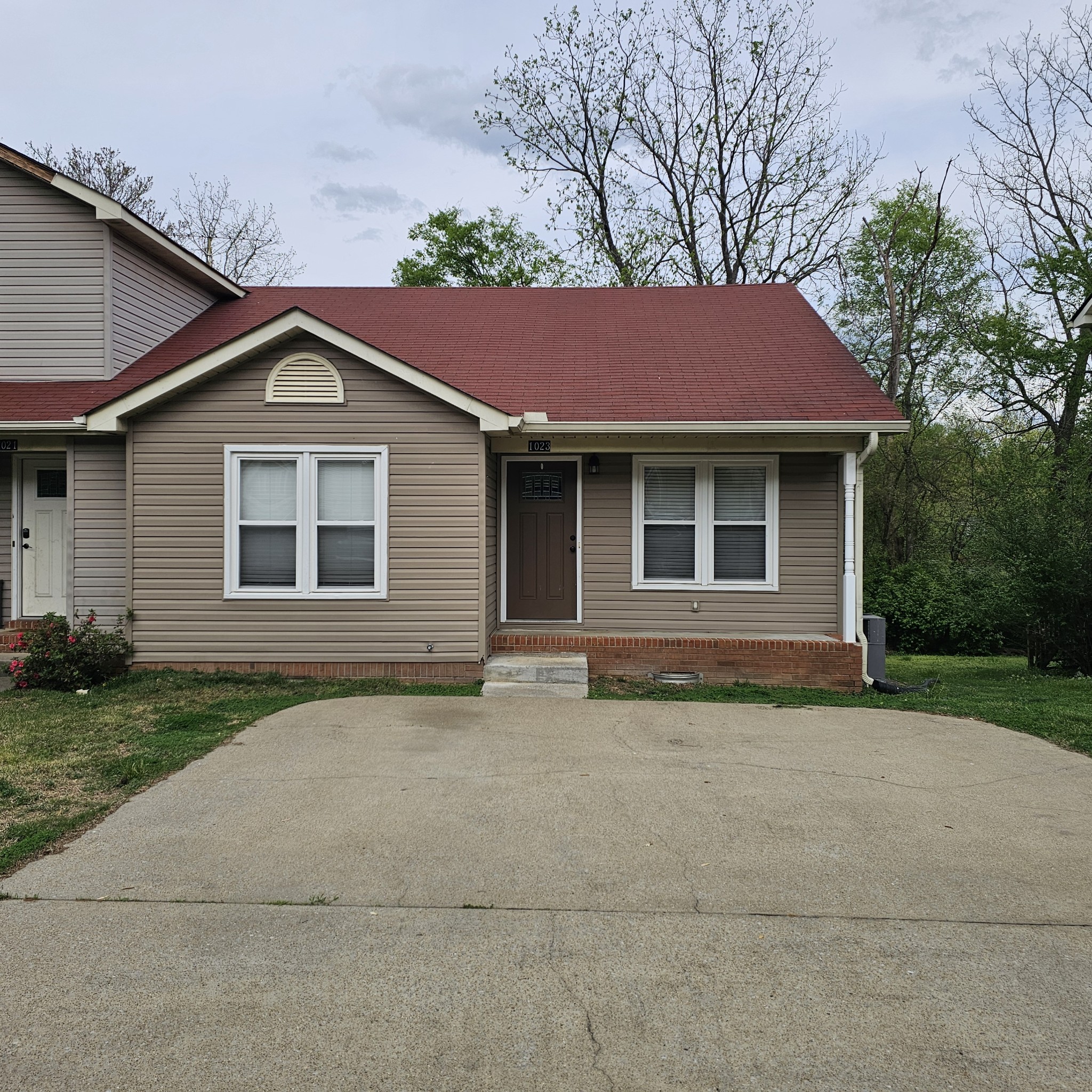 1023 Silver Point Dr