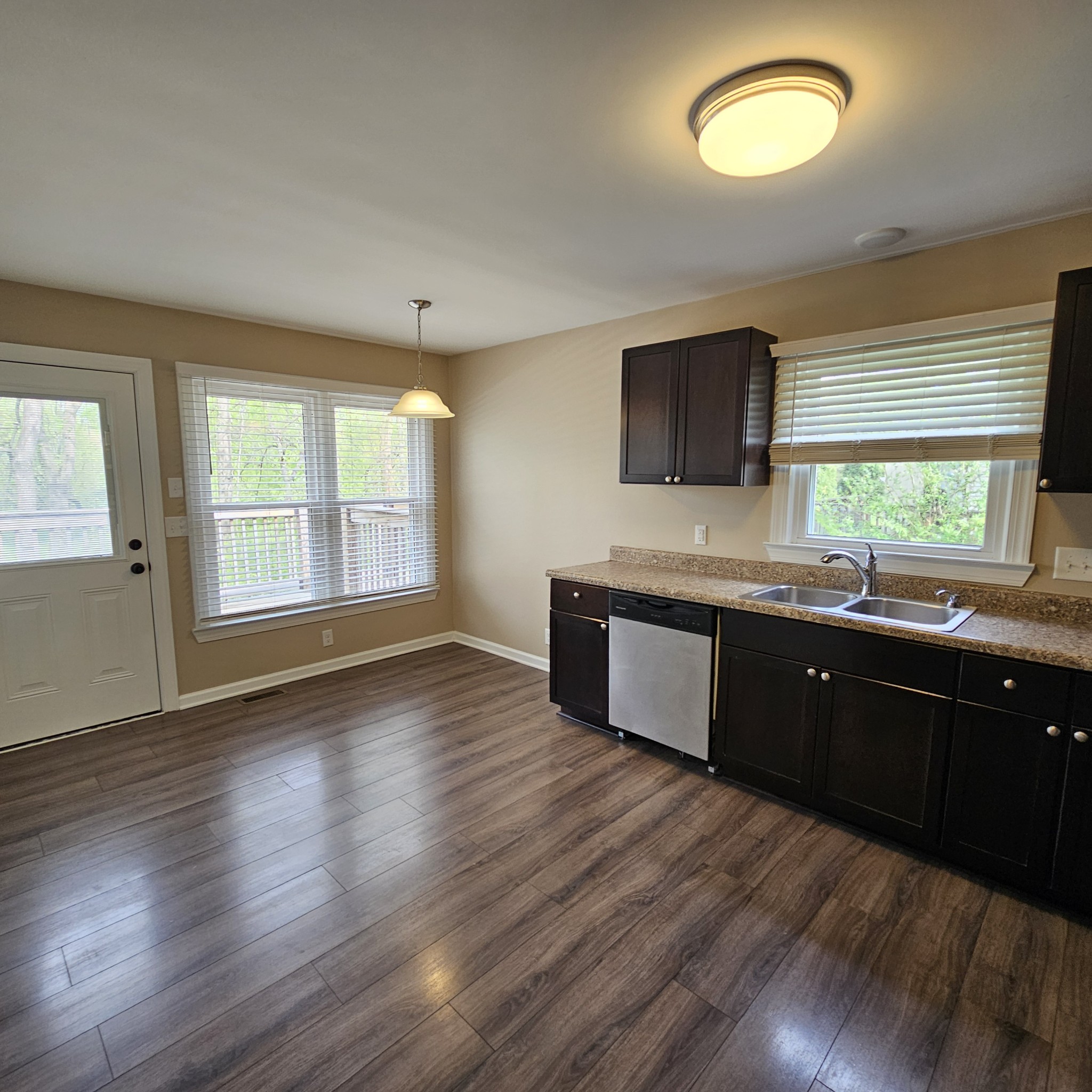 1023 Silver Point Dr