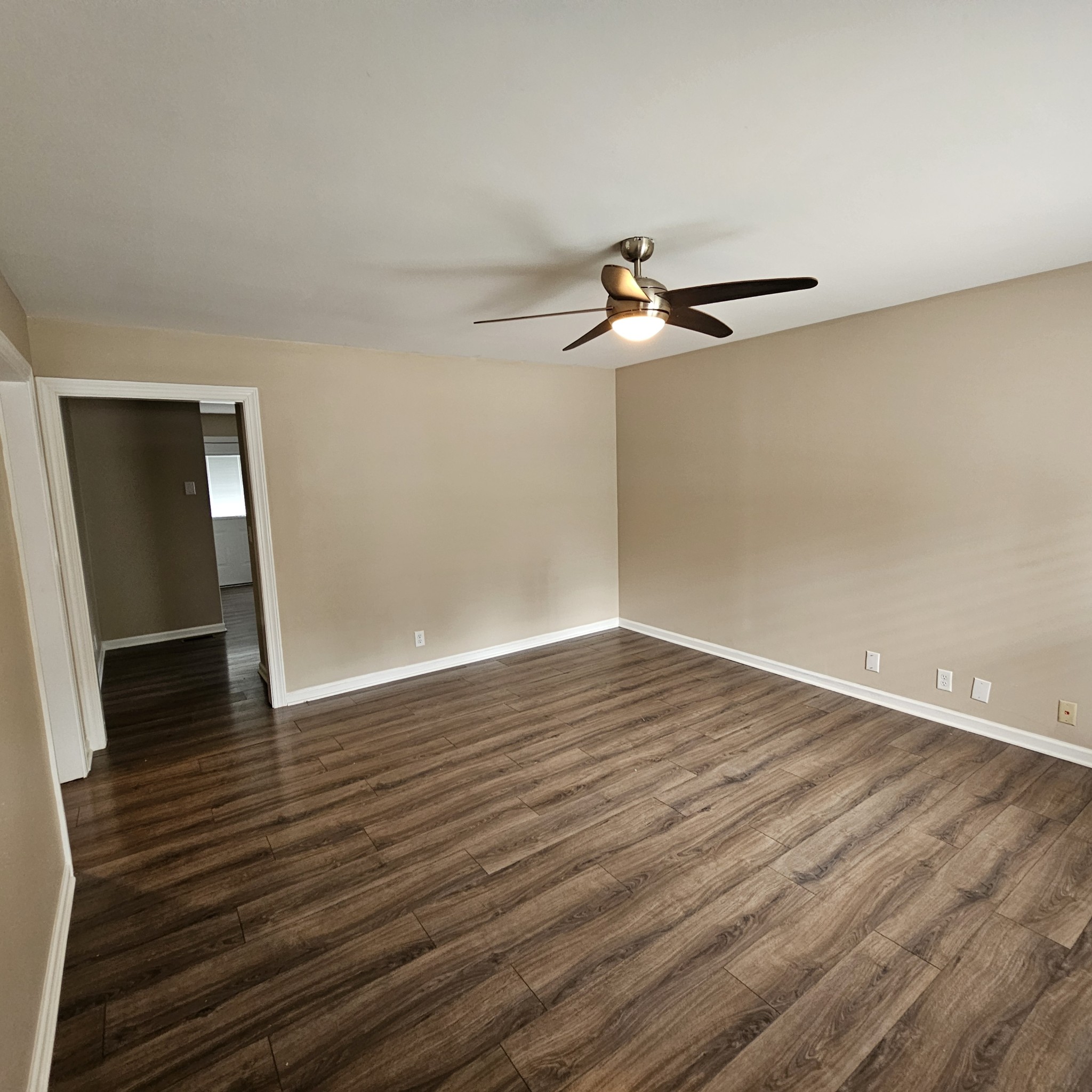 1023 Silver Point Dr