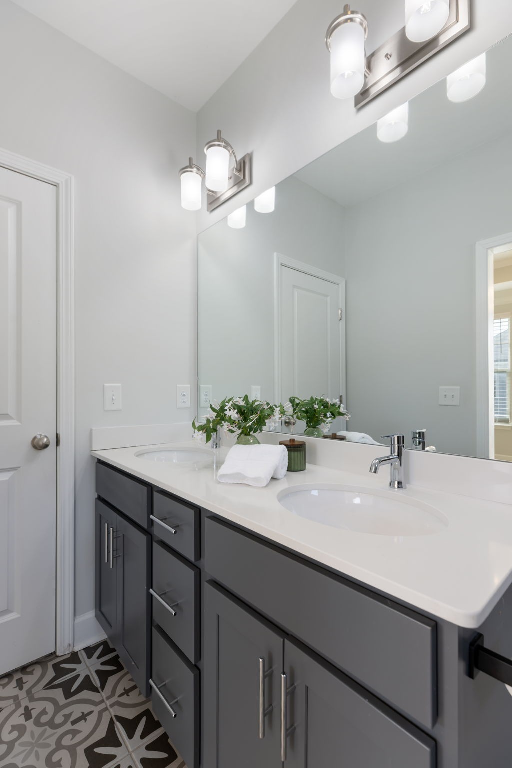 135 Burkitt Commons Ave