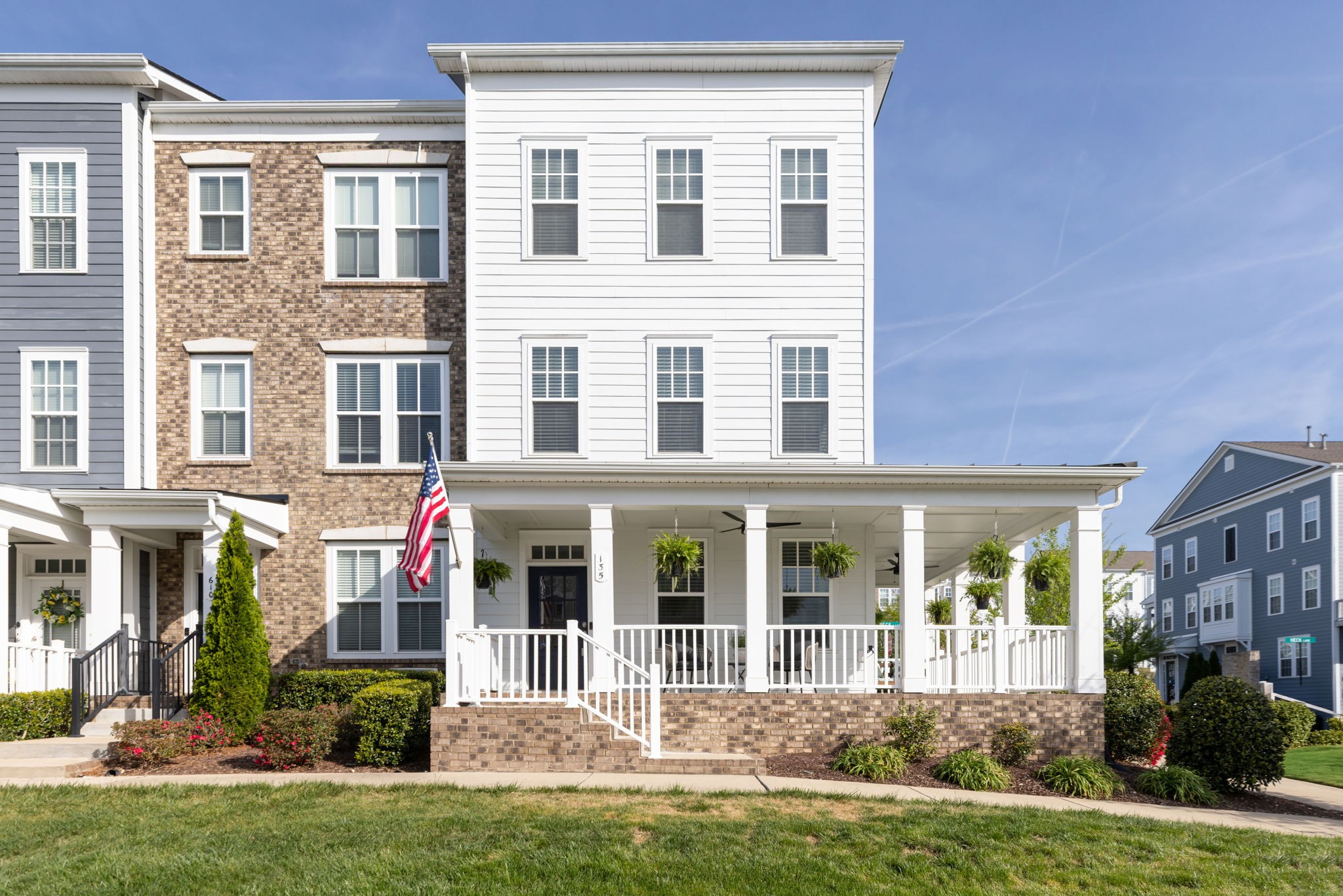 135 Burkitt Commons Ave