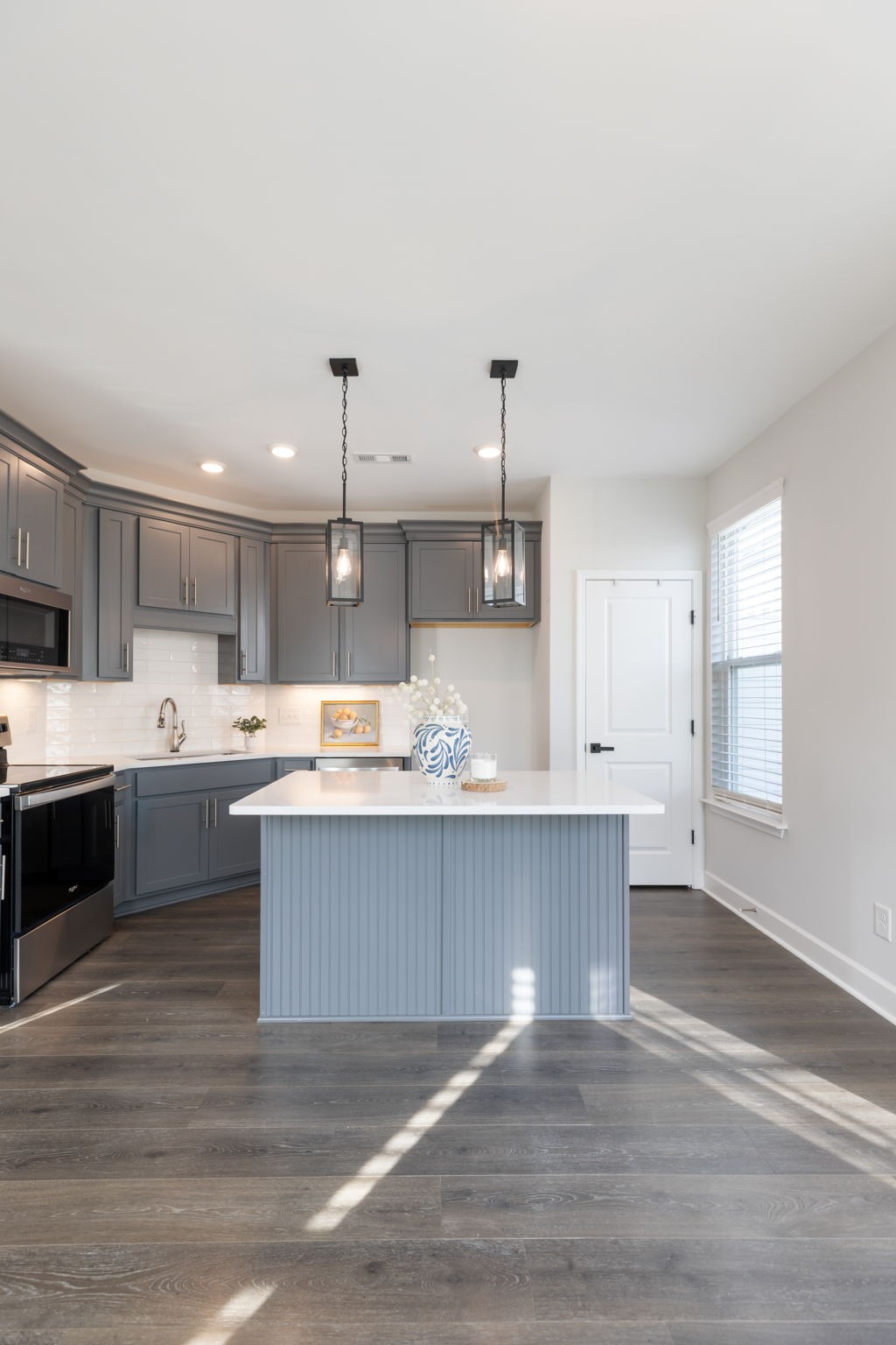 135 Burkitt Commons Ave