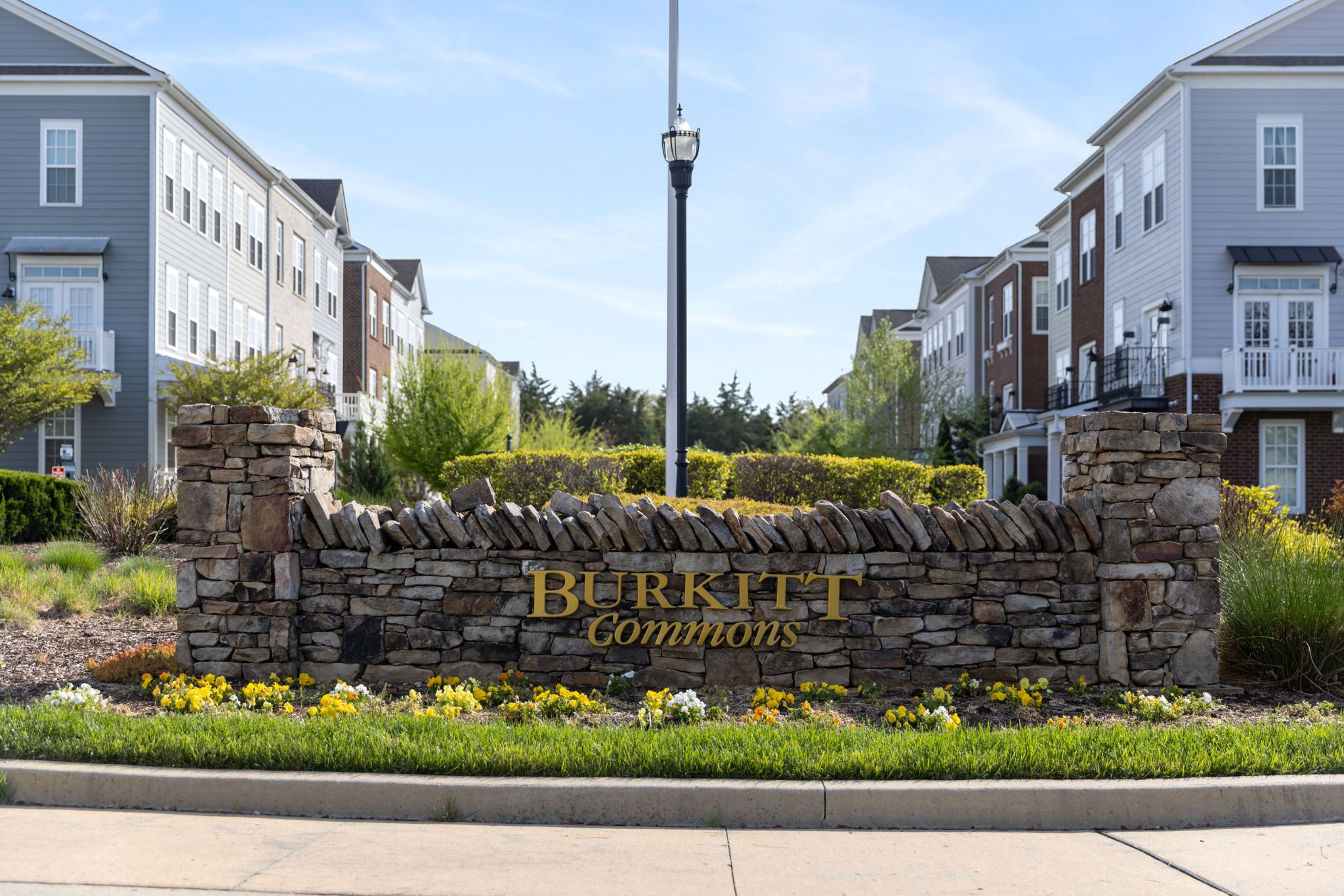 135 Burkitt Commons Ave