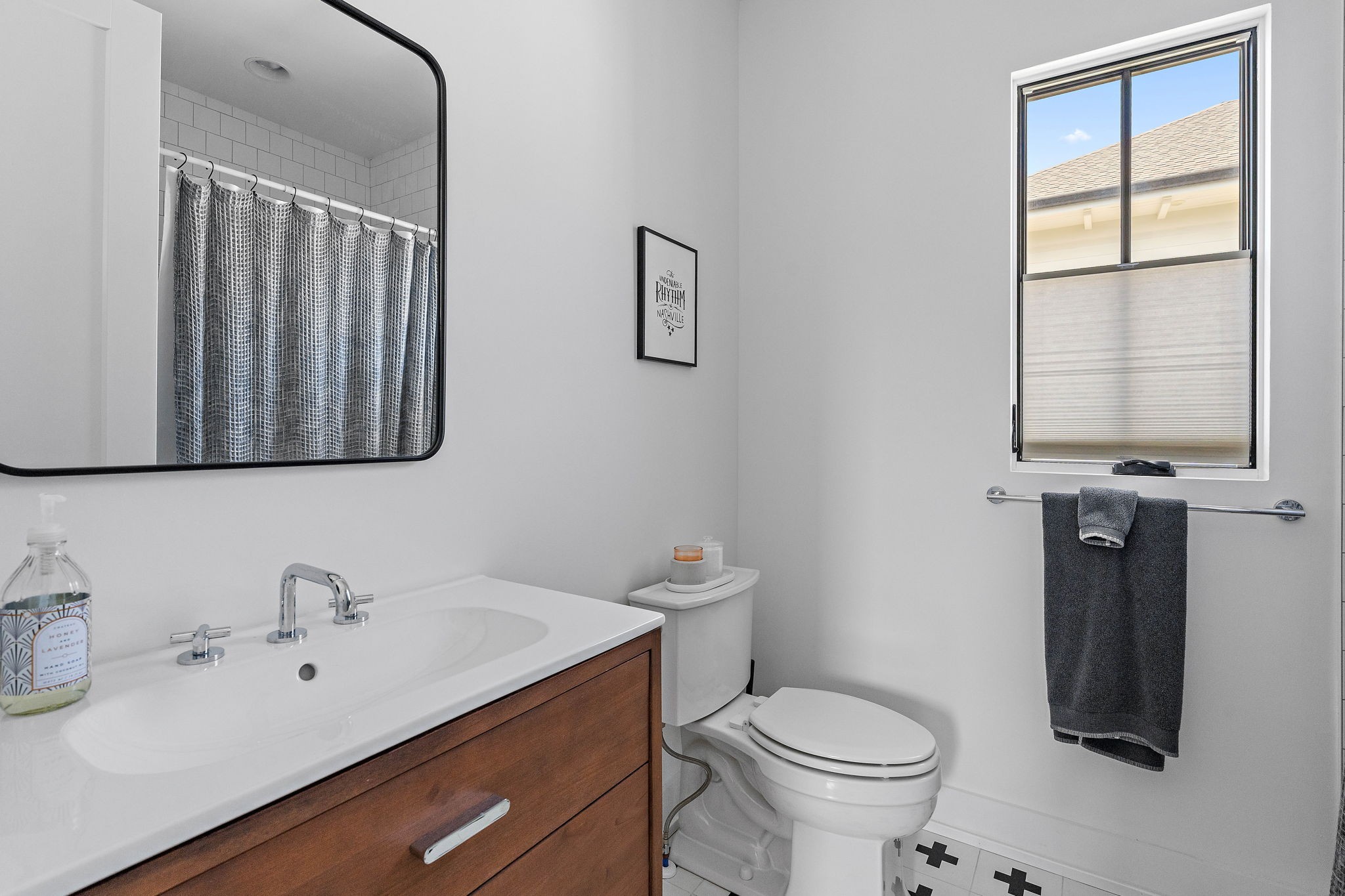 1207 Sweetbriar Avenue Unit: A & B