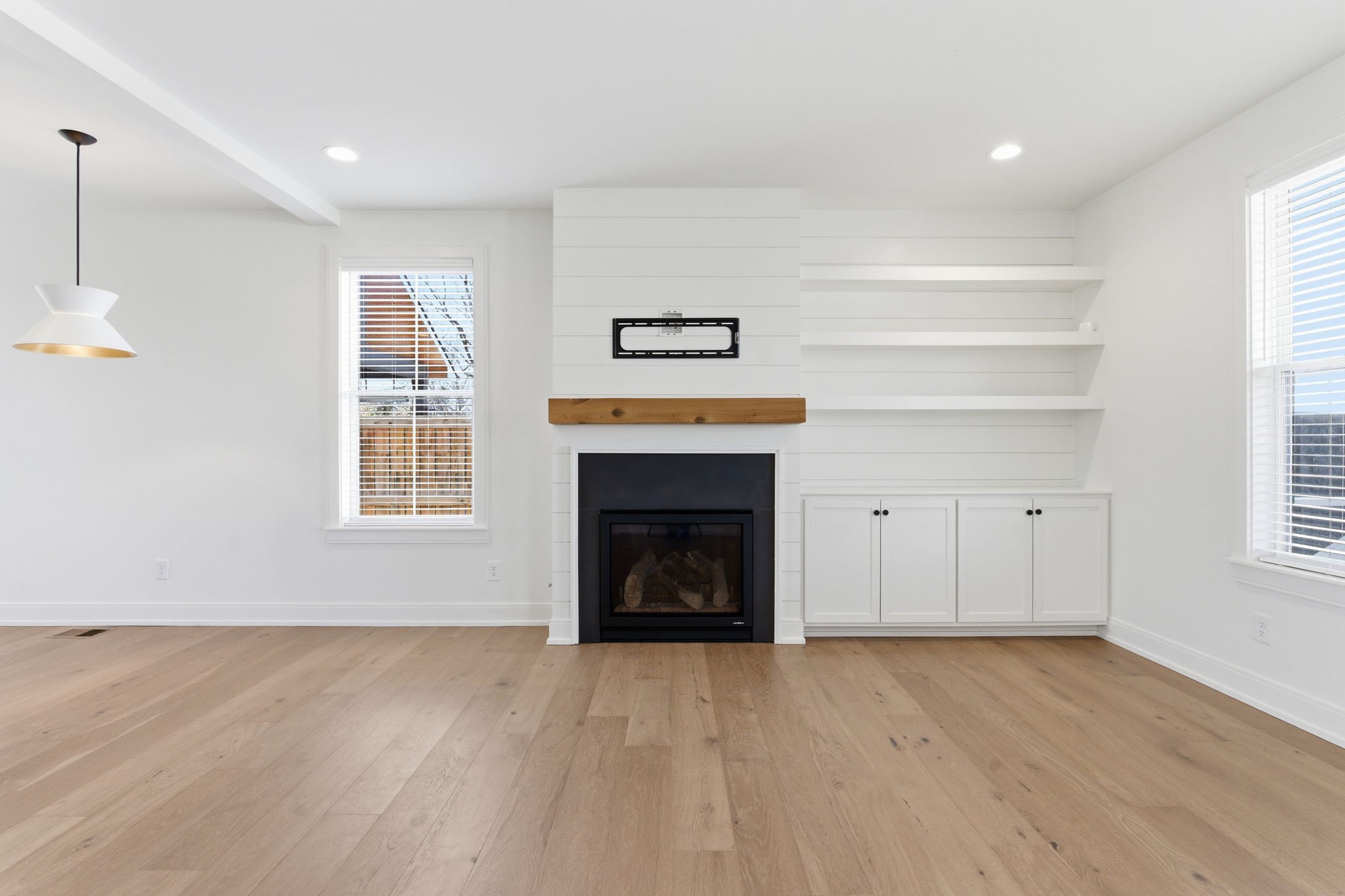 1207 Sweetbriar Avenue Unit: A & B