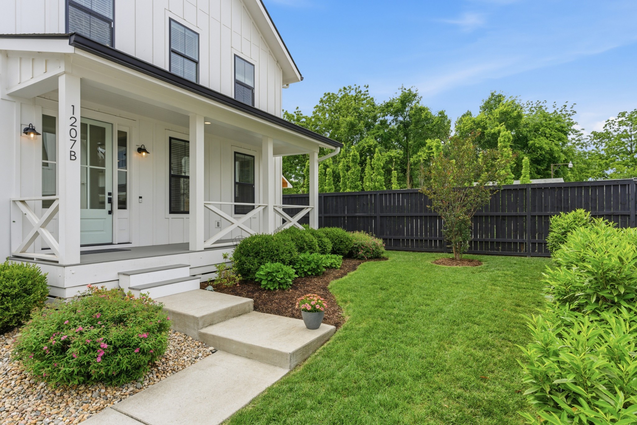1207 Sweetbriar Avenue Unit: A & B