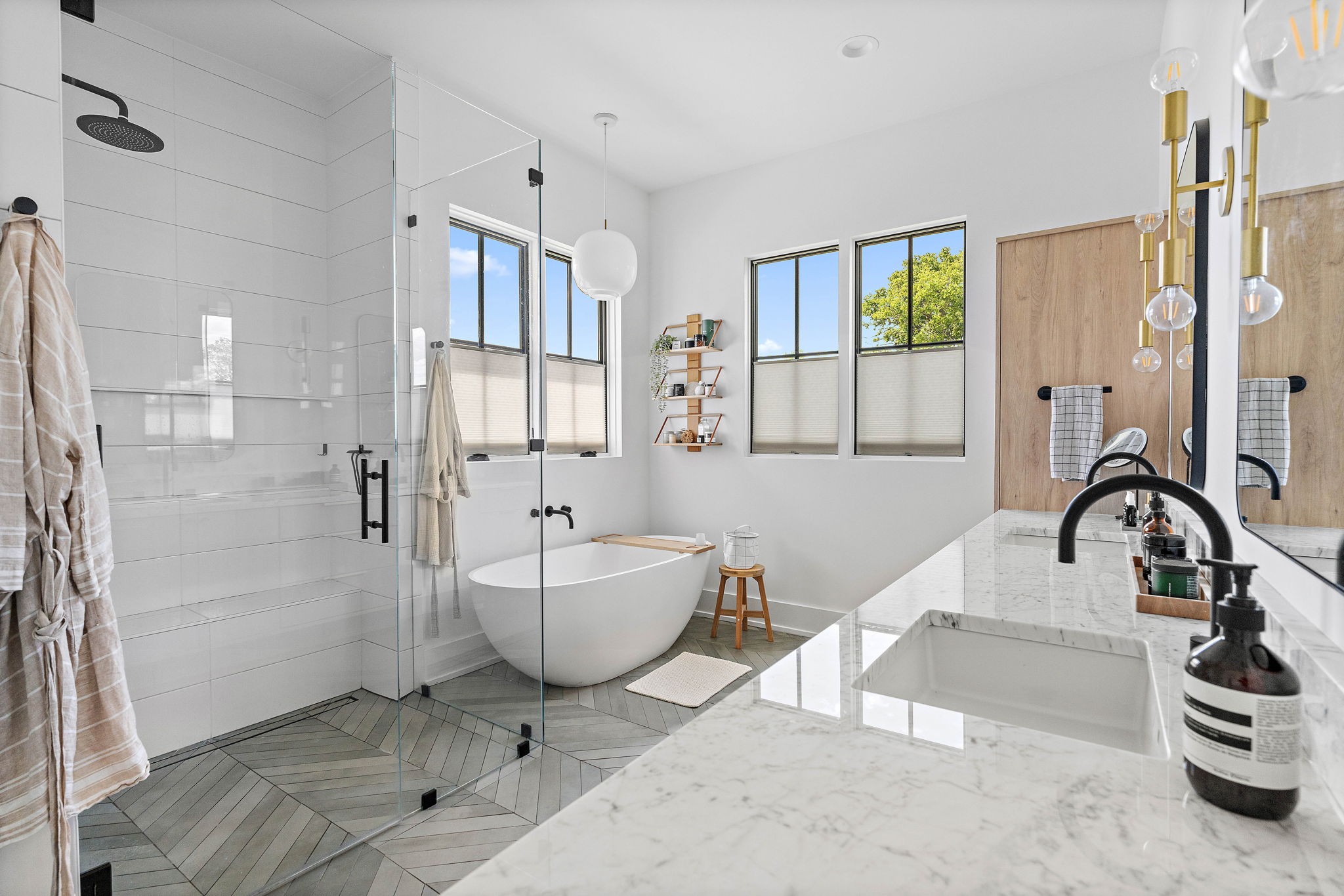 1207 Sweetbriar Avenue Unit: A & B