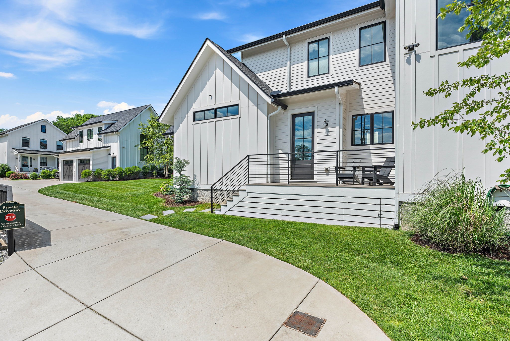 1207 Sweetbriar Avenue Unit: A & B