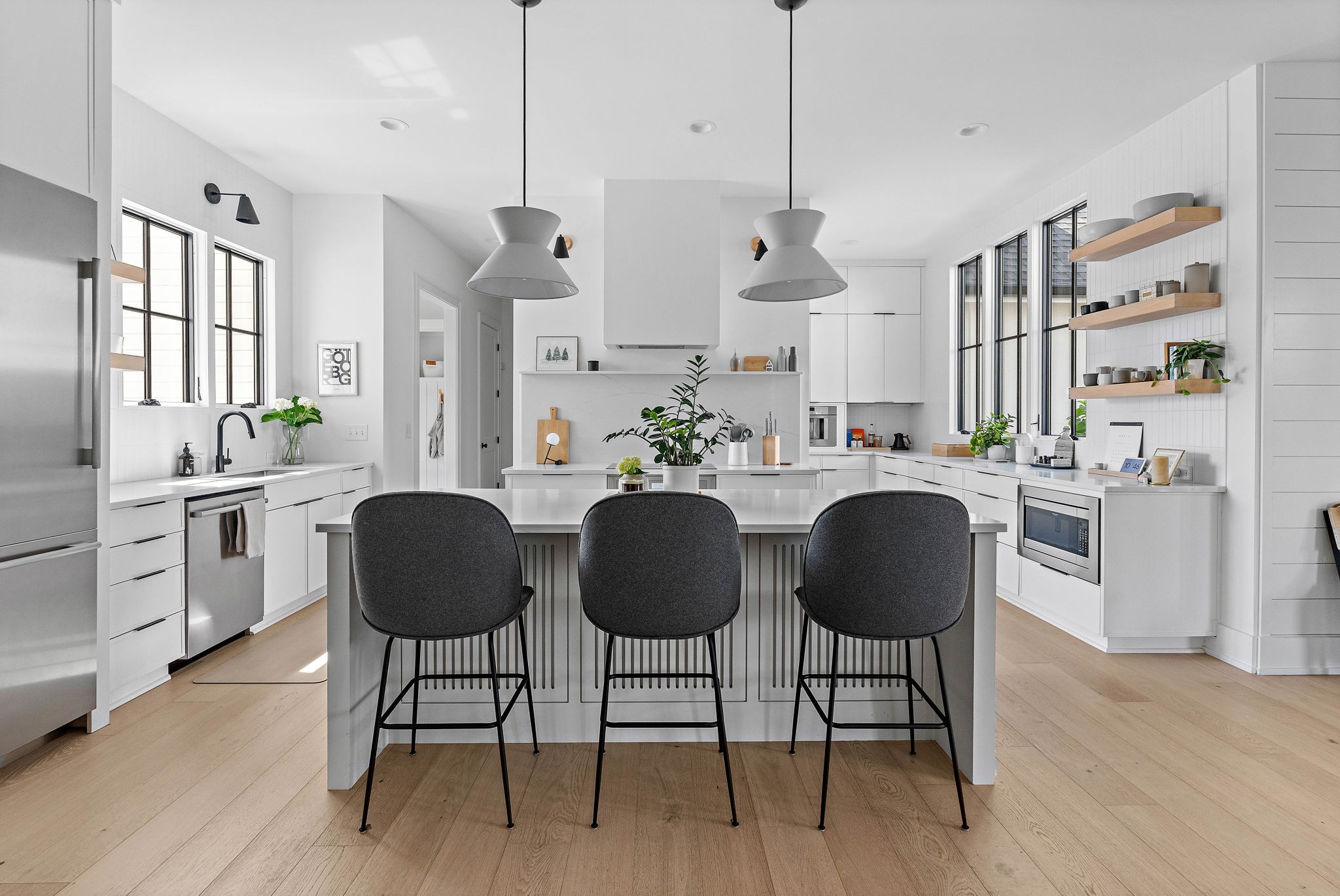 1207 Sweetbriar Avenue Unit: A & B