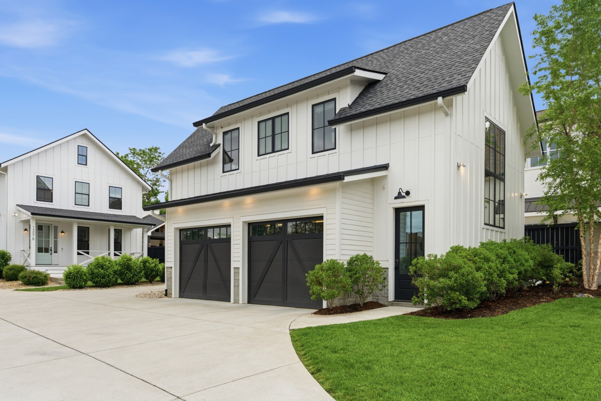 1207 Sweetbriar Avenue Unit: A & B