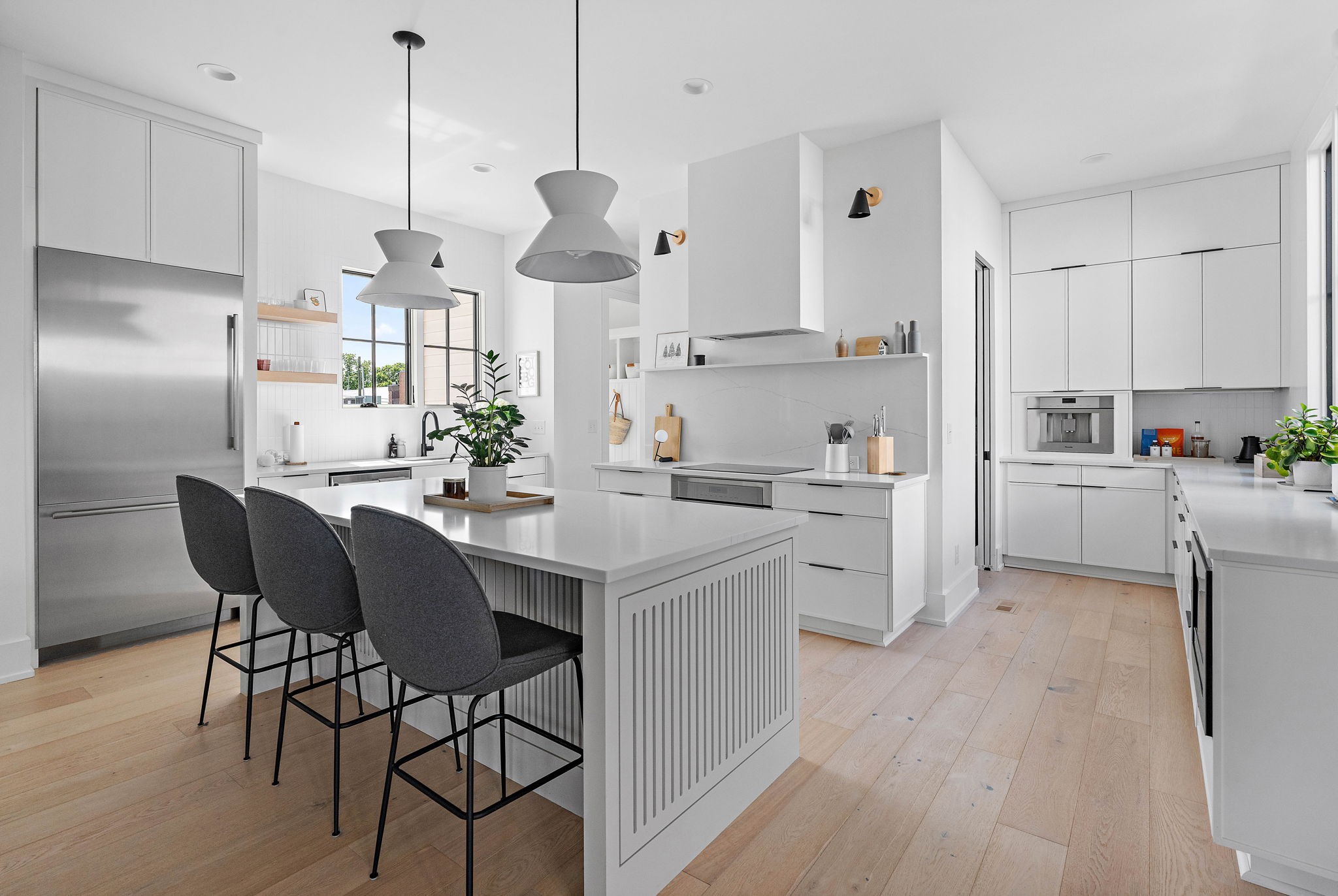 1207 Sweetbriar Avenue Unit: A & B