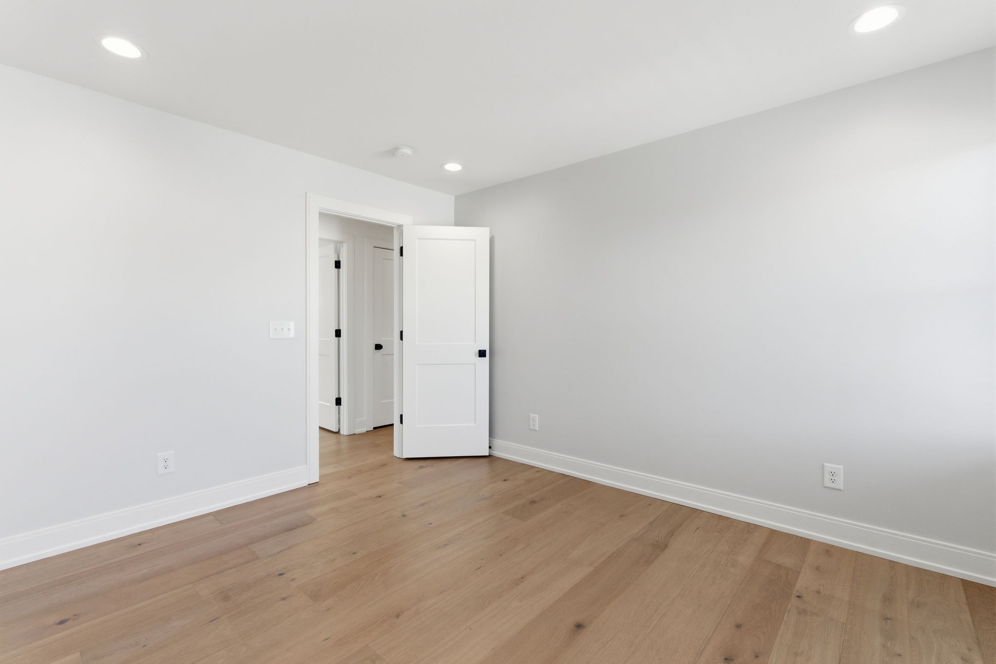 1207 Sweetbriar Avenue Unit: A & B