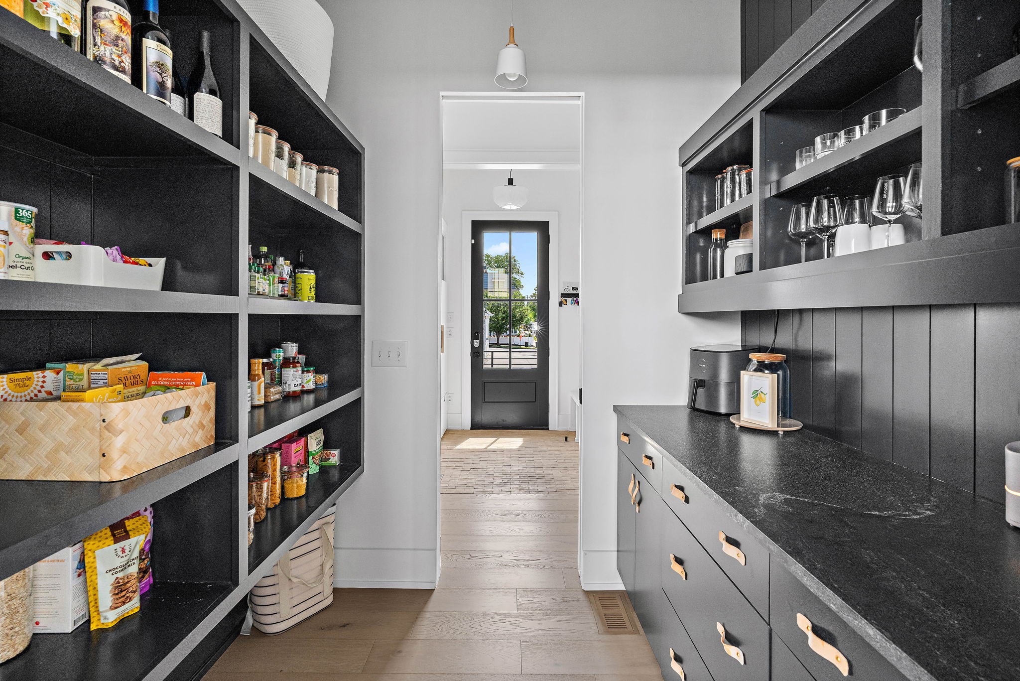 1207 Sweetbriar Avenue Unit: A & B