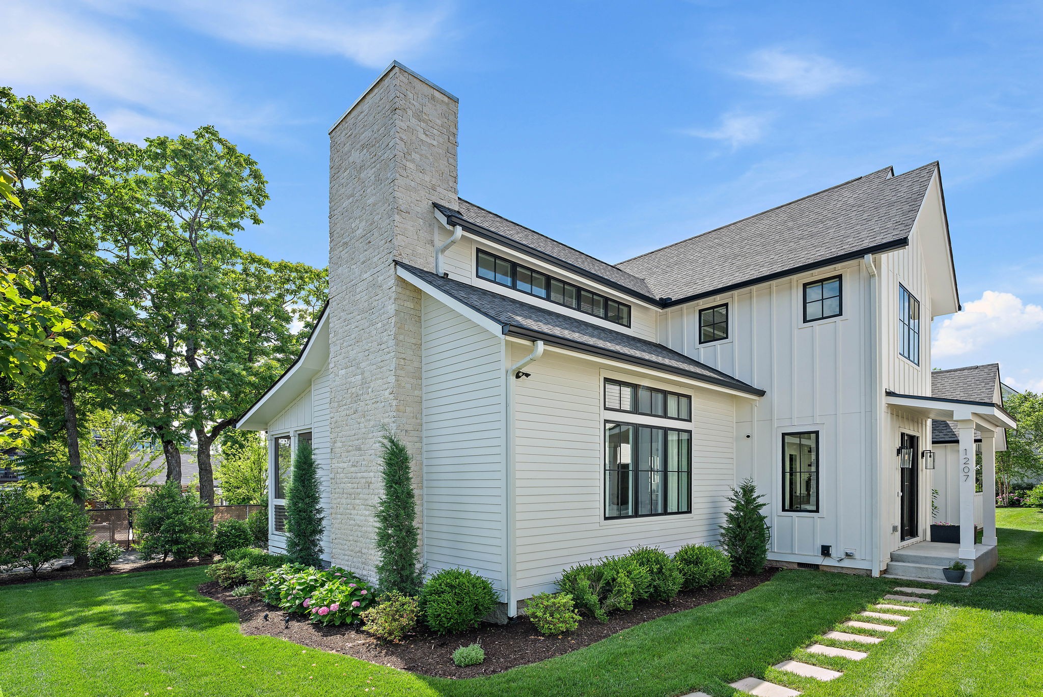 1207 Sweetbriar Avenue Unit: A & B