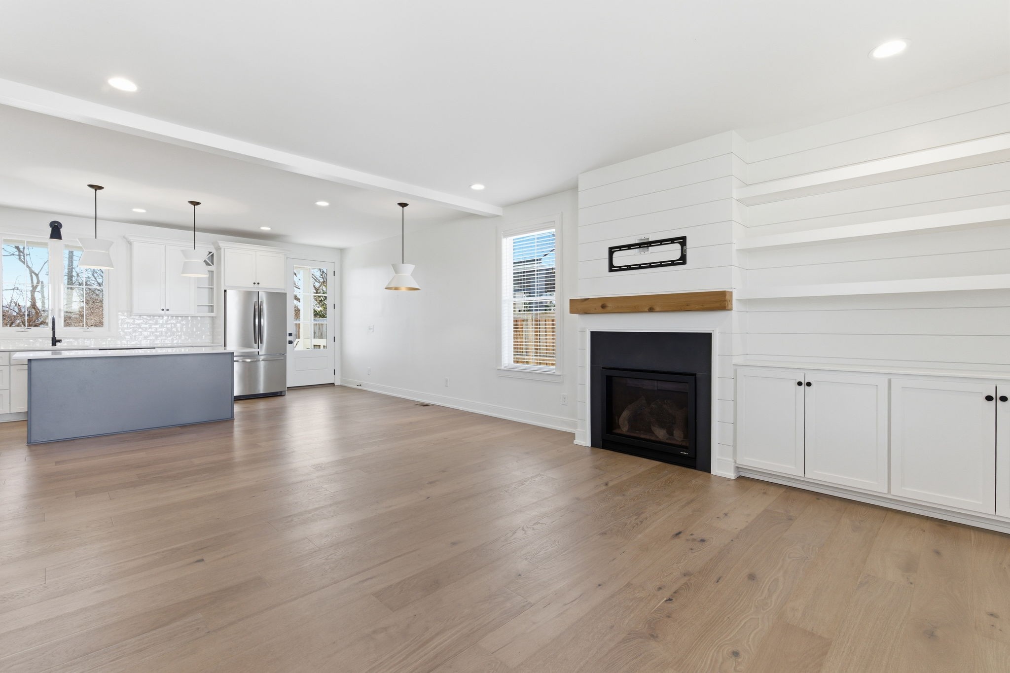 1207 Sweetbriar Avenue Unit: A & B