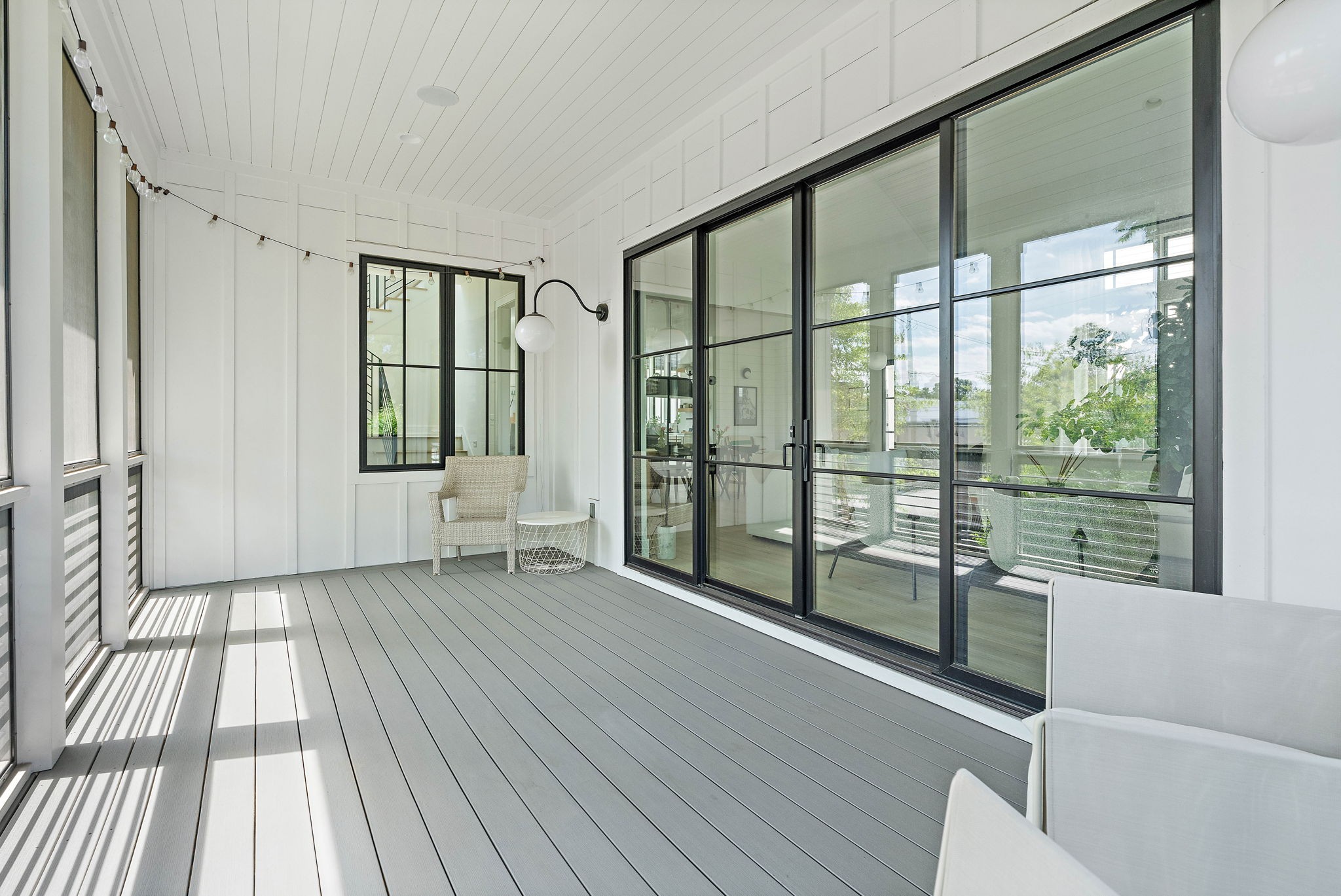 1207 Sweetbriar Avenue Unit: A & B