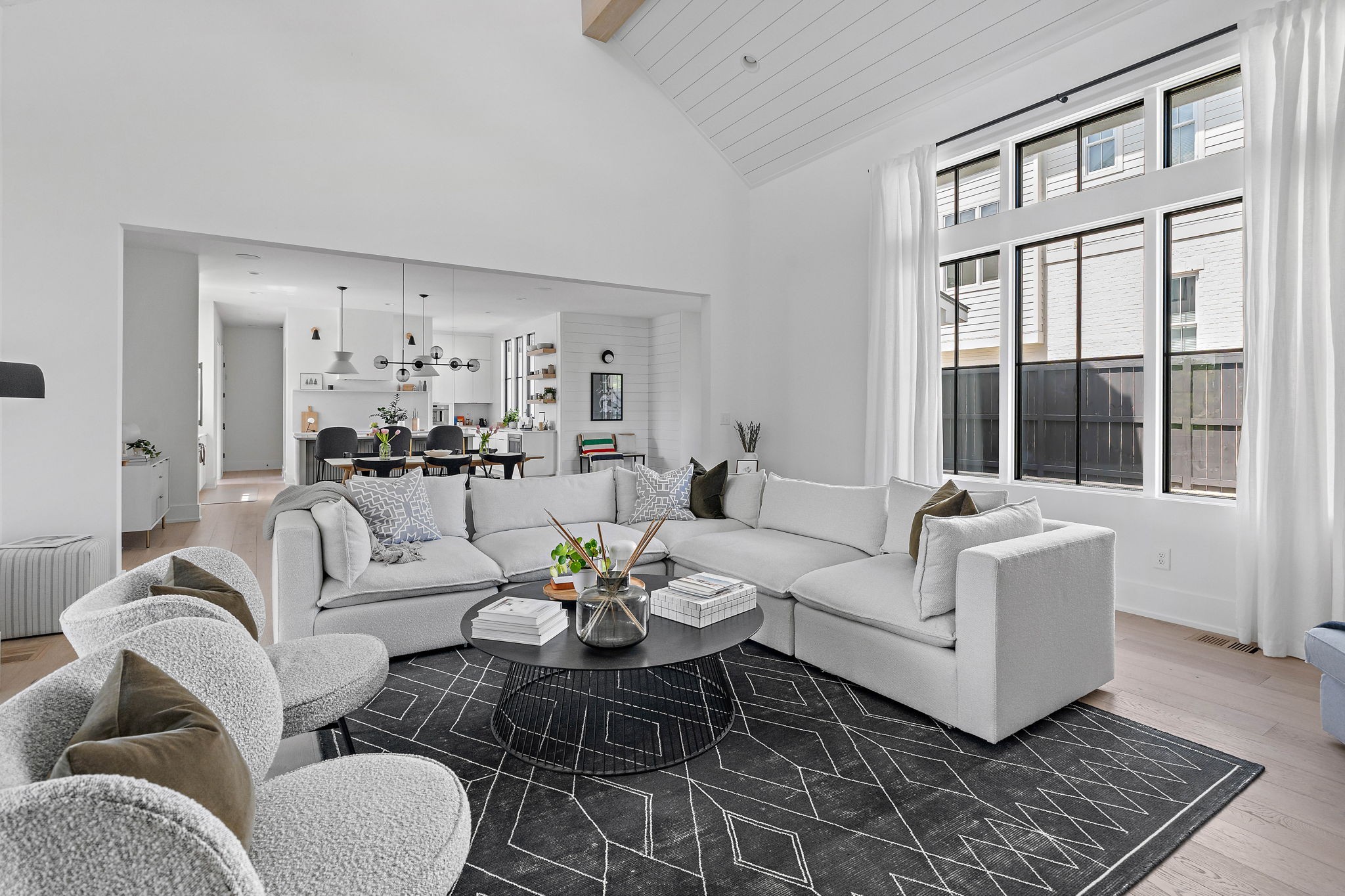 1207 Sweetbriar Avenue Unit: A & B