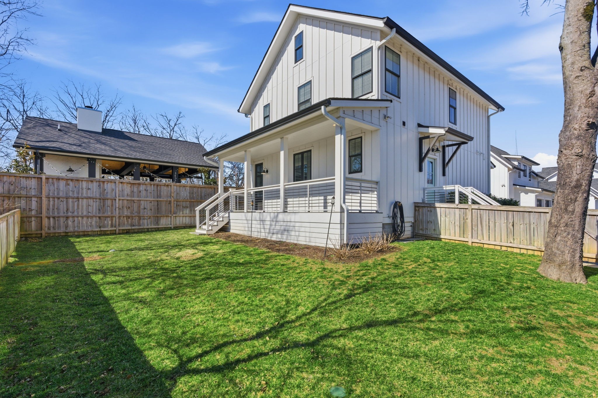 1207 Sweetbriar Avenue Unit: A & B