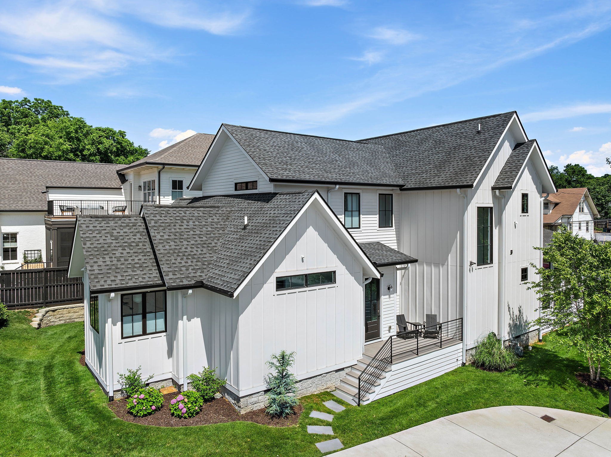 1207 Sweetbriar Avenue Unit: A & B