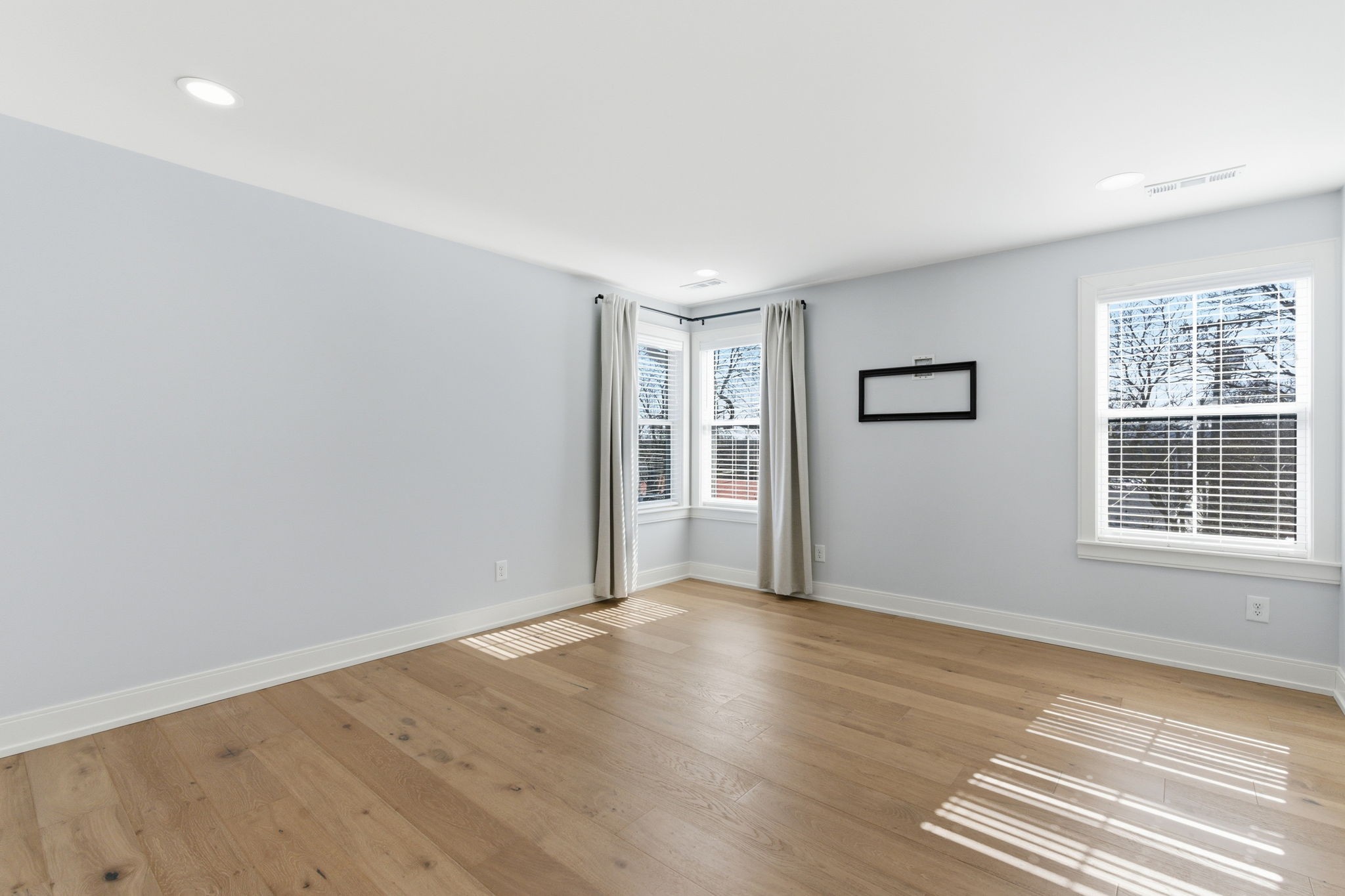 1207 Sweetbriar Avenue Unit: A & B