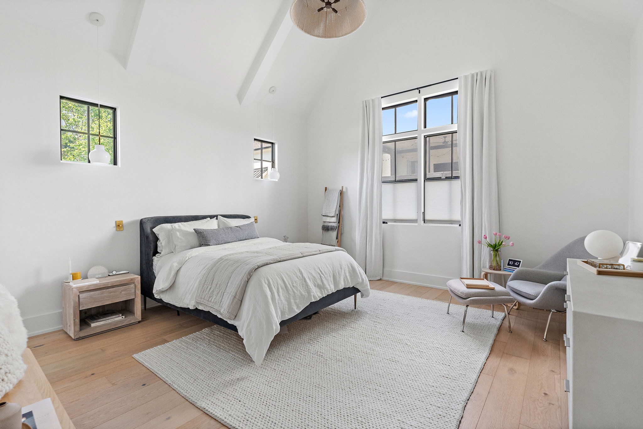 1207 Sweetbriar Avenue Unit: A & B