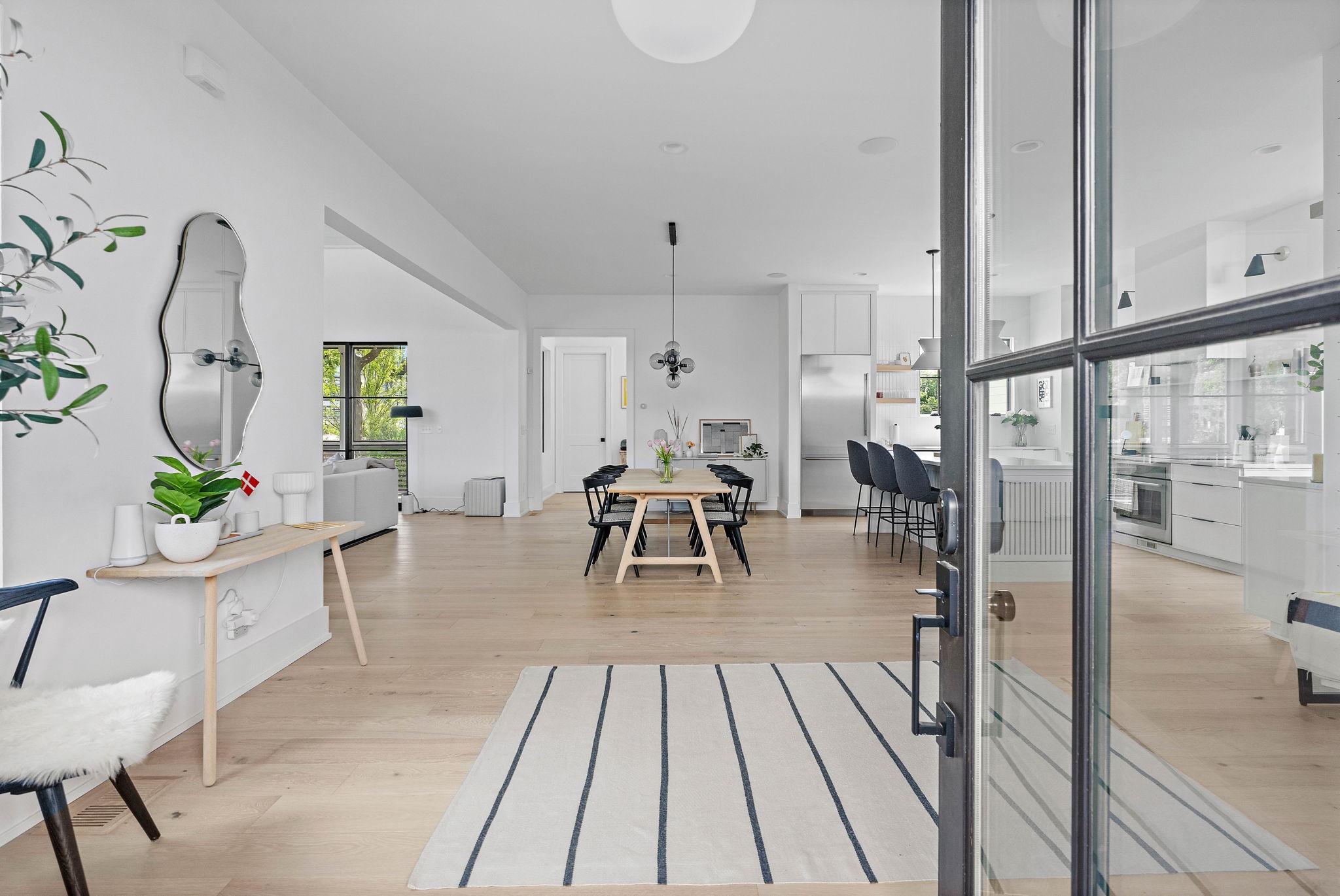 1207 Sweetbriar Avenue Unit: A & B