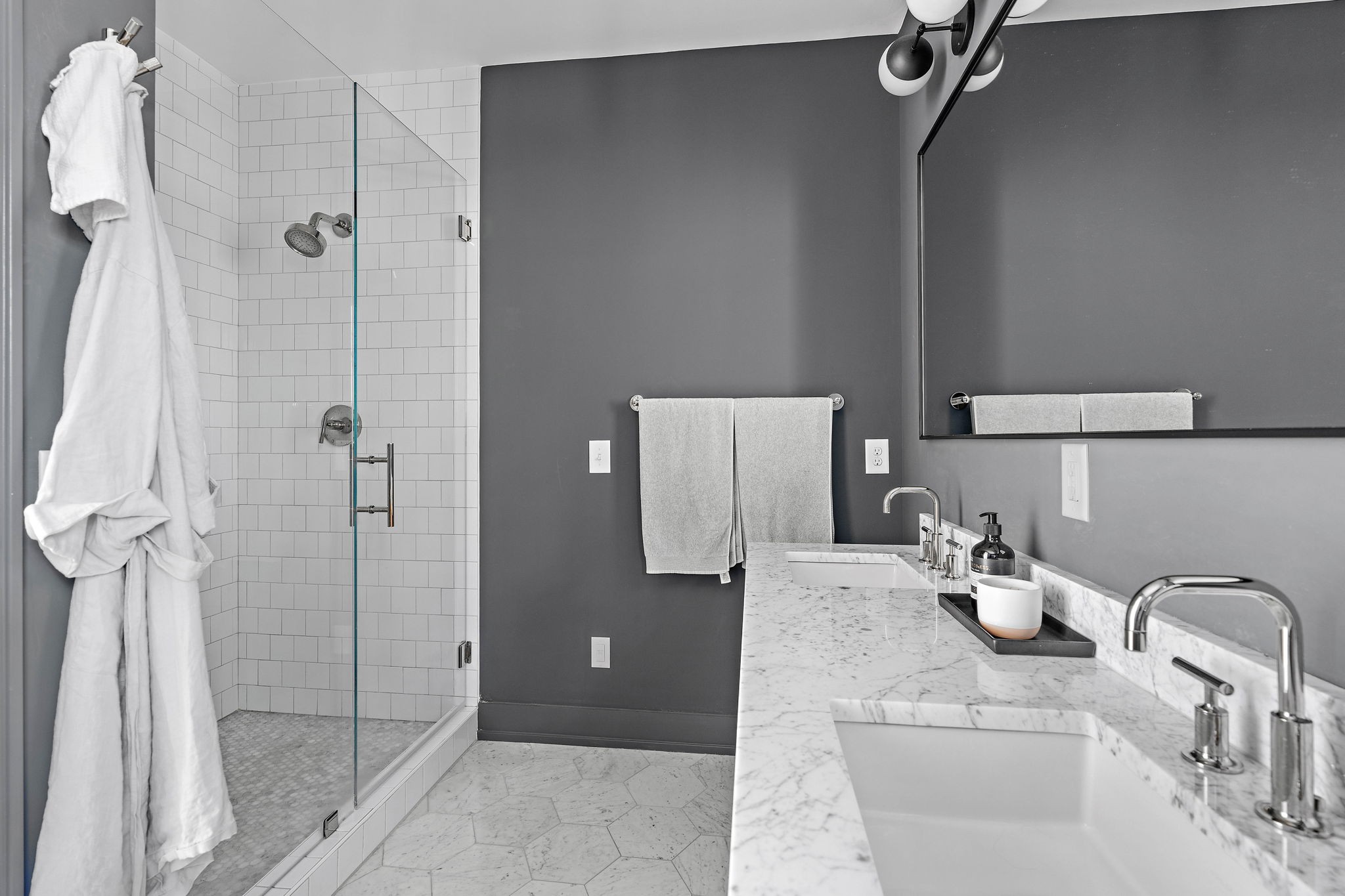 1207 Sweetbriar Avenue Unit: A & B