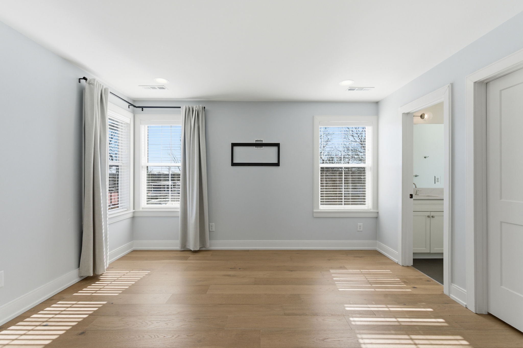 1207 Sweetbriar Avenue Unit: A & B