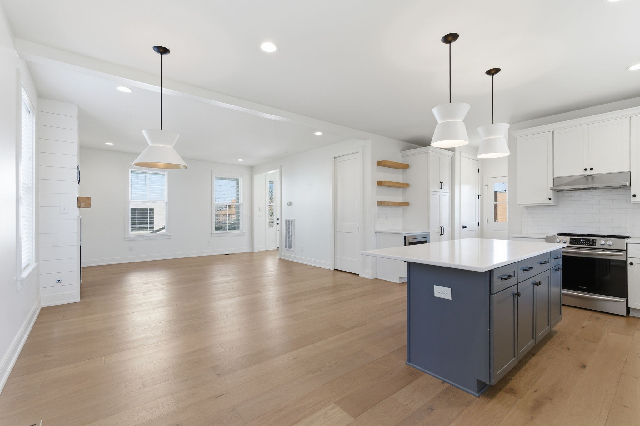 1207 Sweetbriar Avenue Unit: A & B