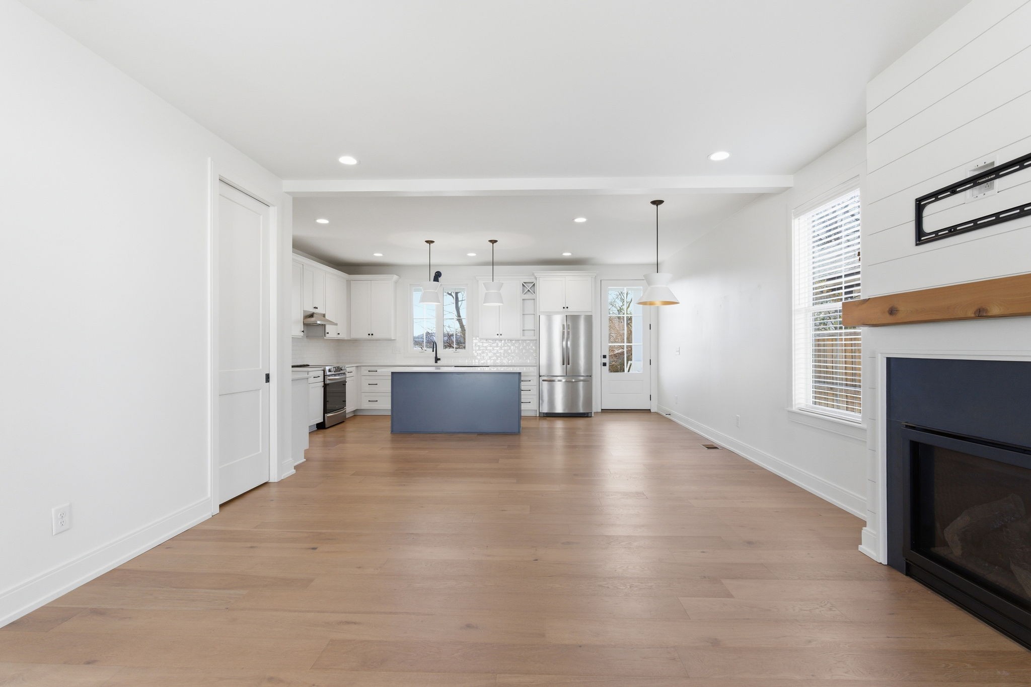 1207 Sweetbriar Avenue Unit: A & B