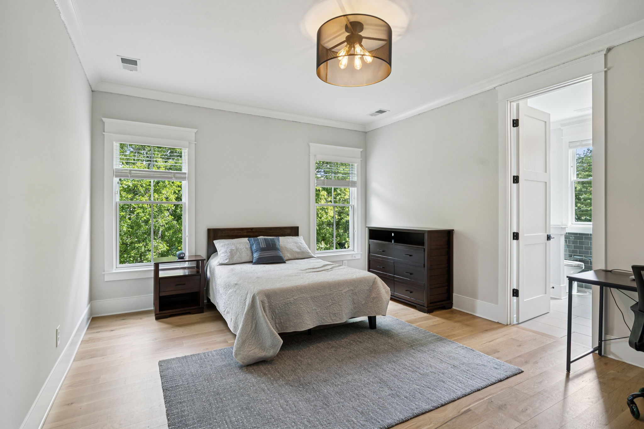 5116 Williamsburg Rd