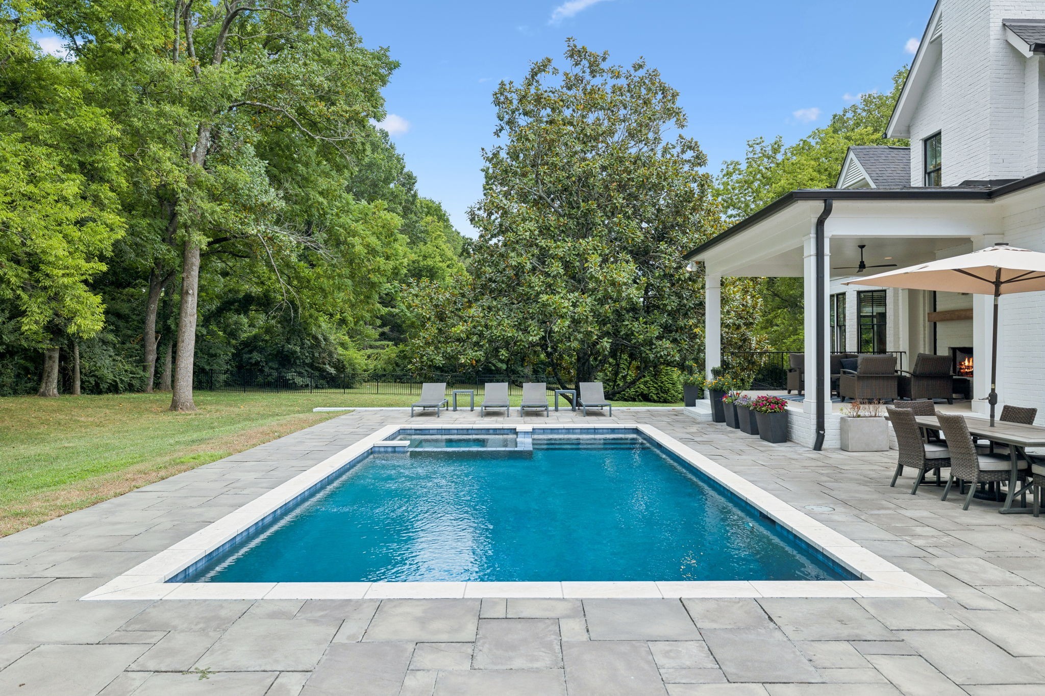 5116 Williamsburg Rd