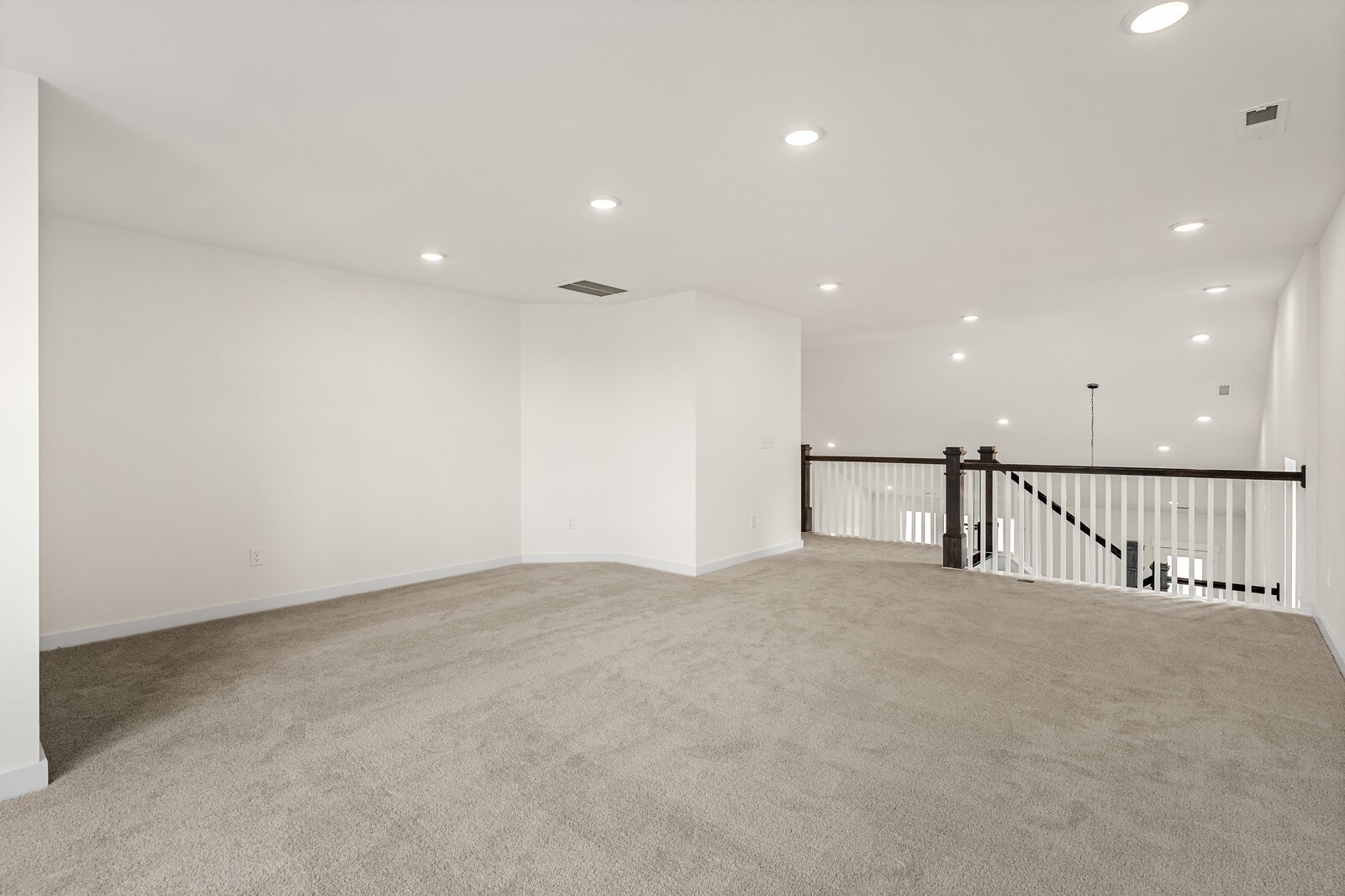 283 Johnnys Place