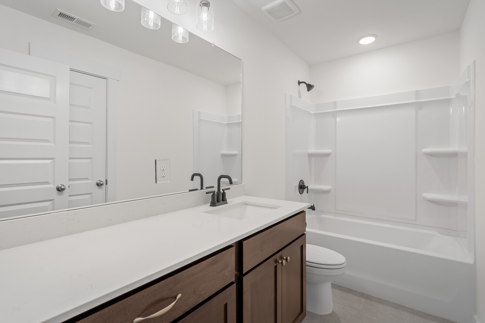 287 Johnnys Place