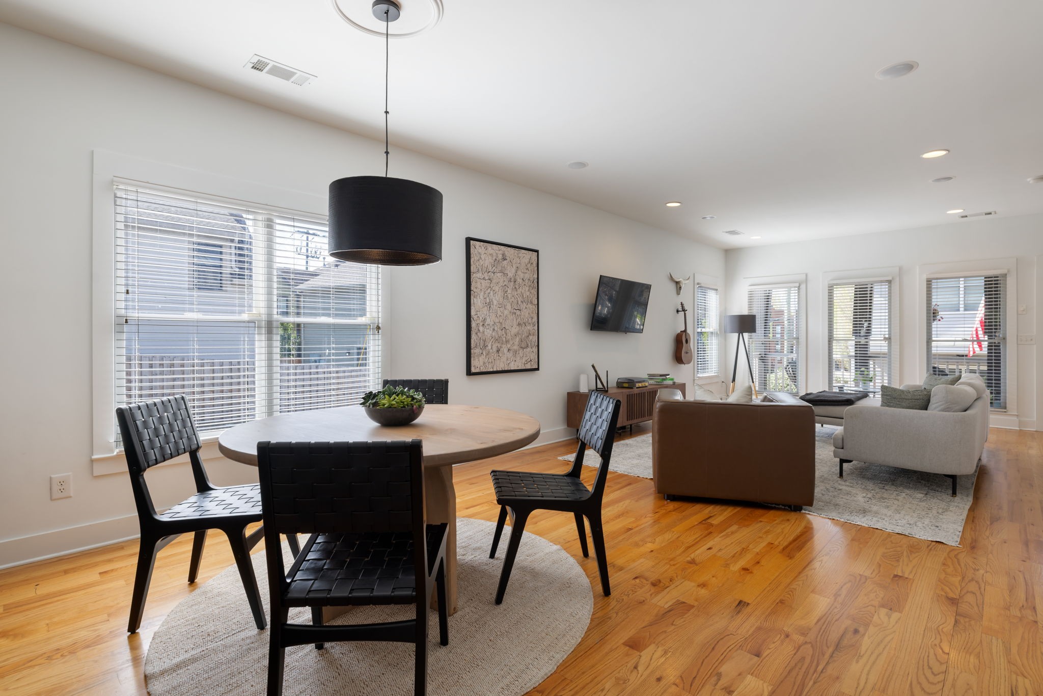 413 Van Buren St Unit: 101