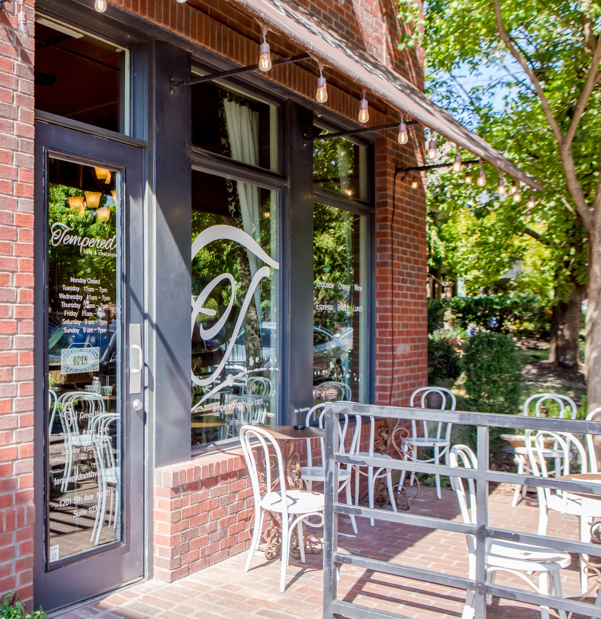 413 Van Buren St Unit: 101