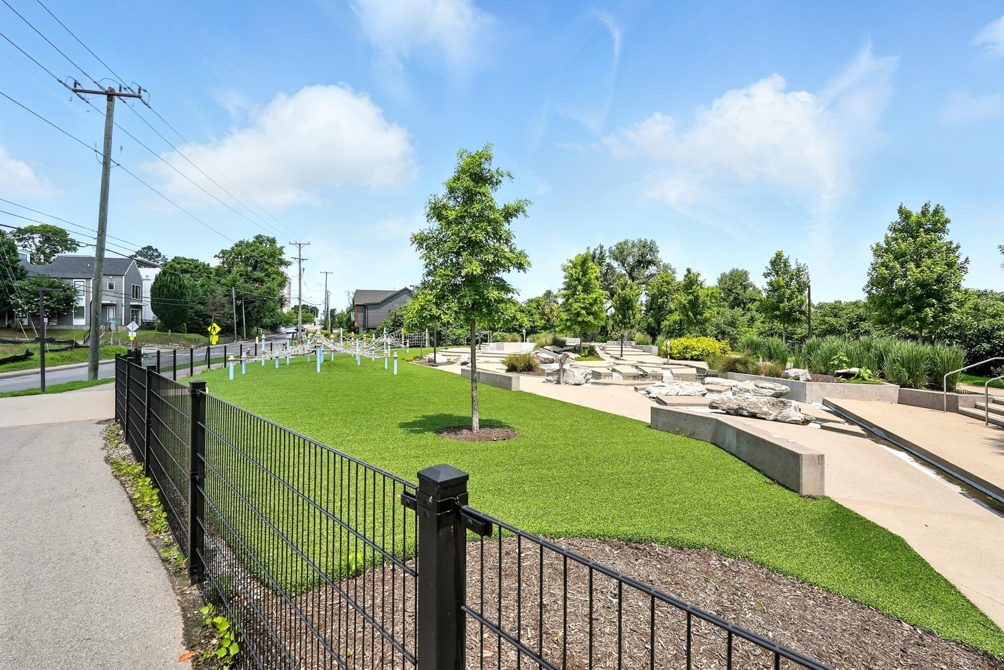 413 Van Buren St Unit: 101