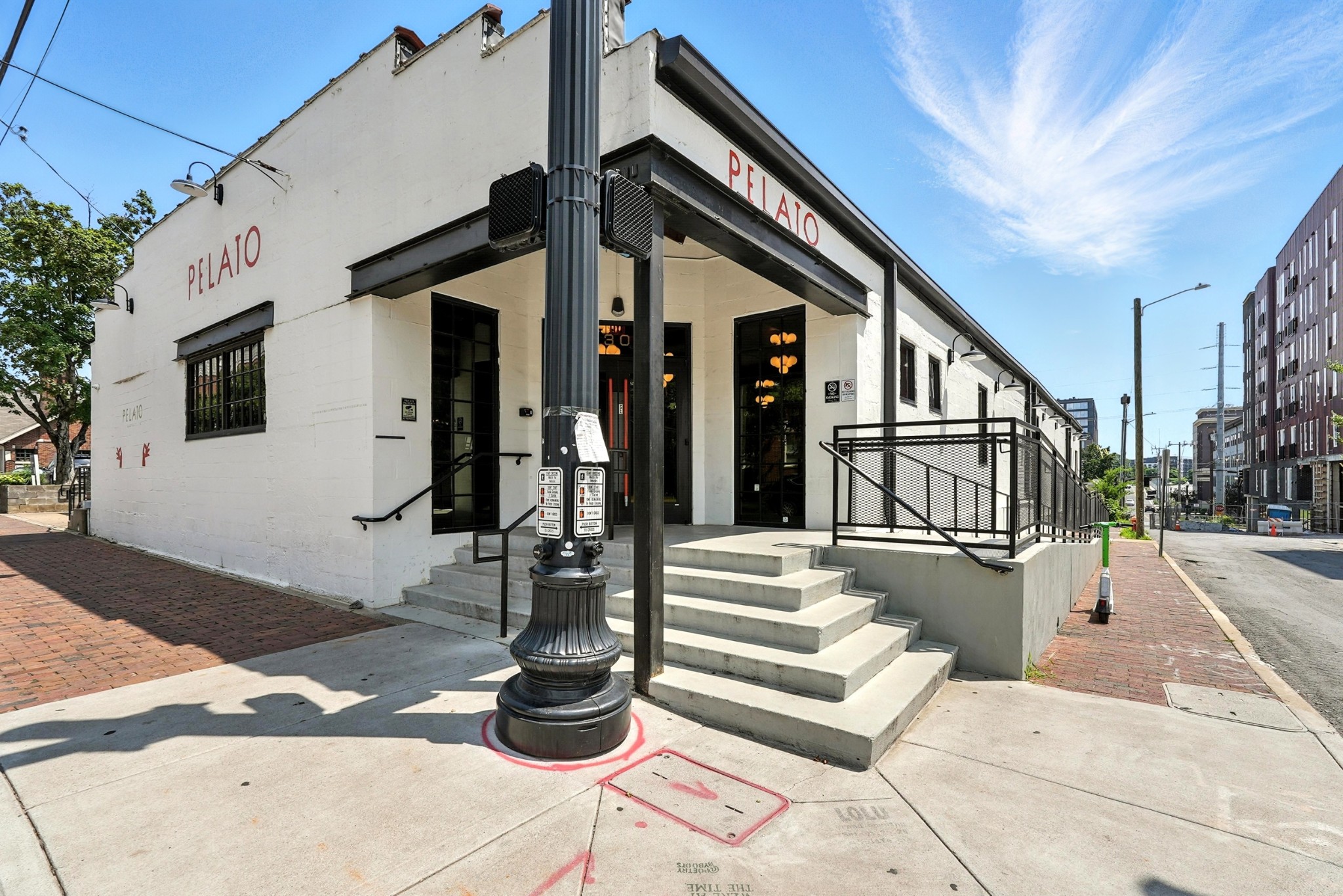 413 Van Buren St Unit: 101