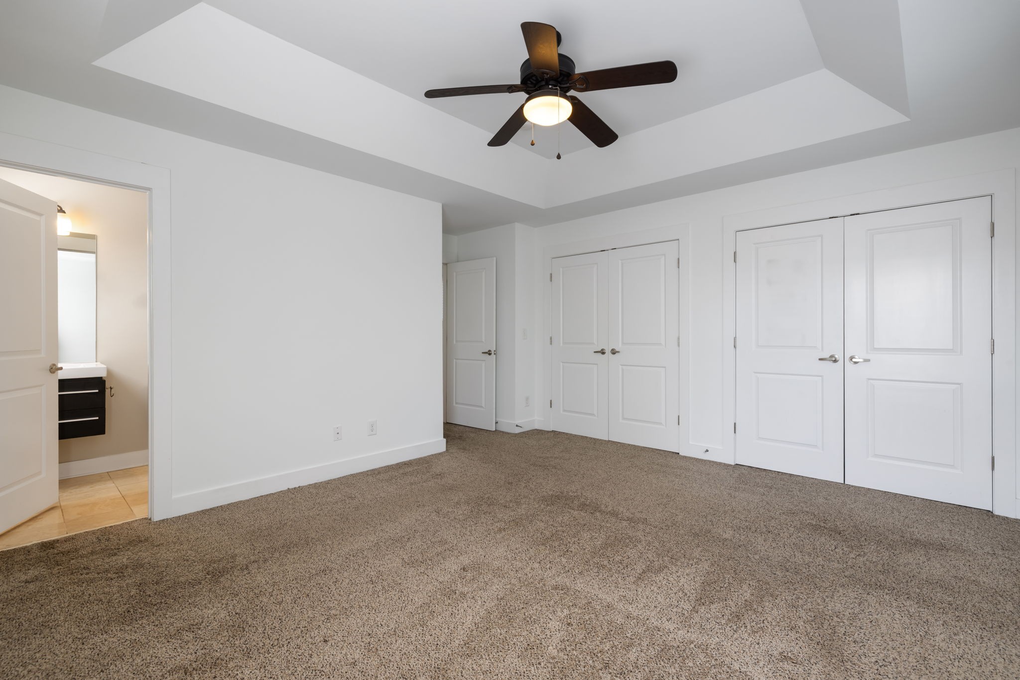 413 Van Buren St Unit: 101