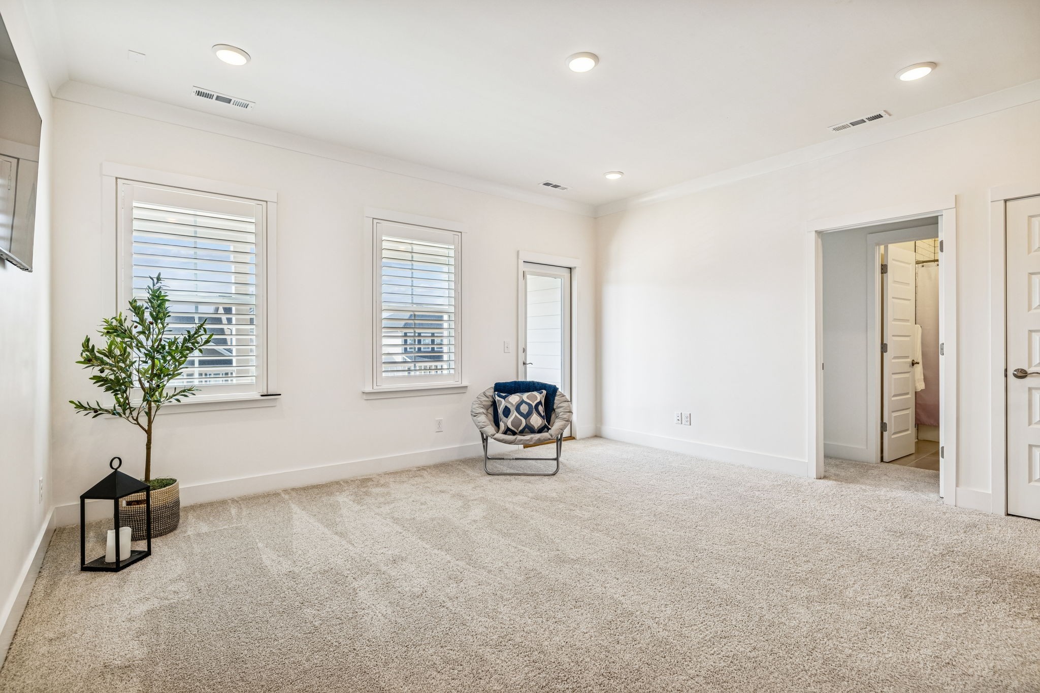 7283 Fiddlers Glen Dr