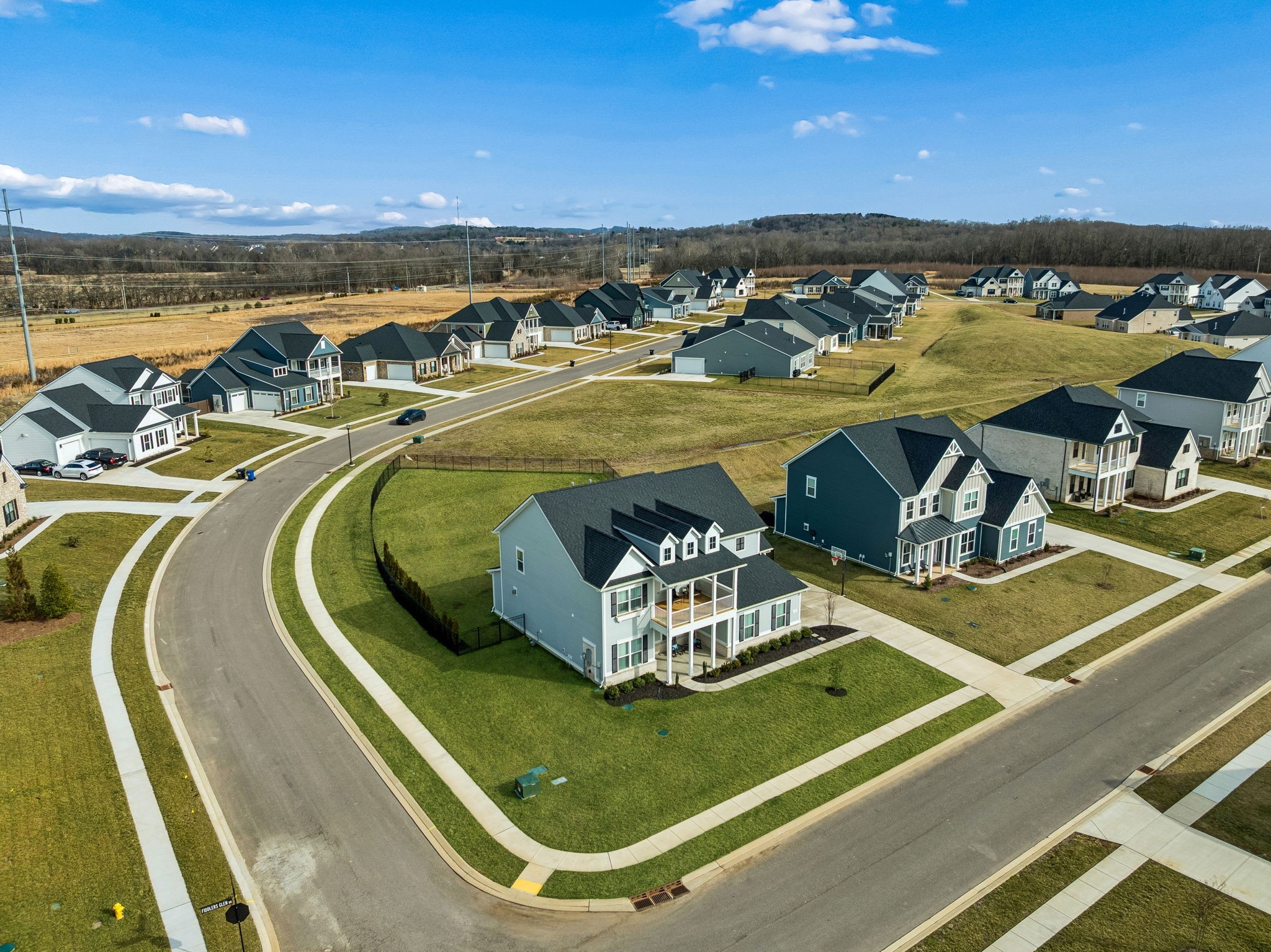 7283 Fiddlers Glen Dr