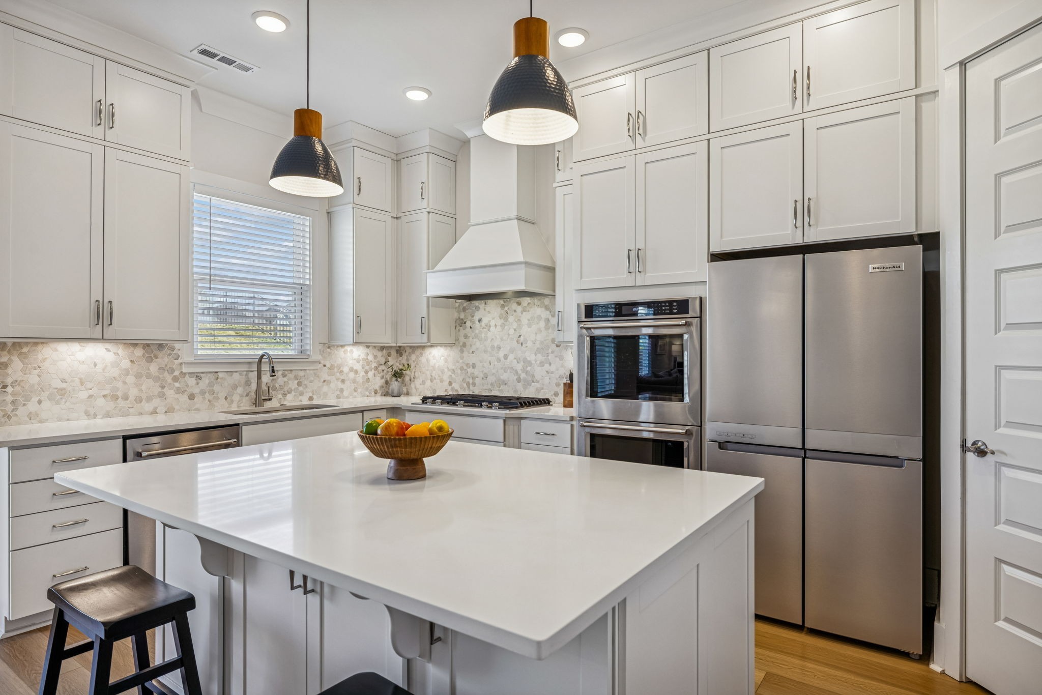 7283 Fiddlers Glen Dr