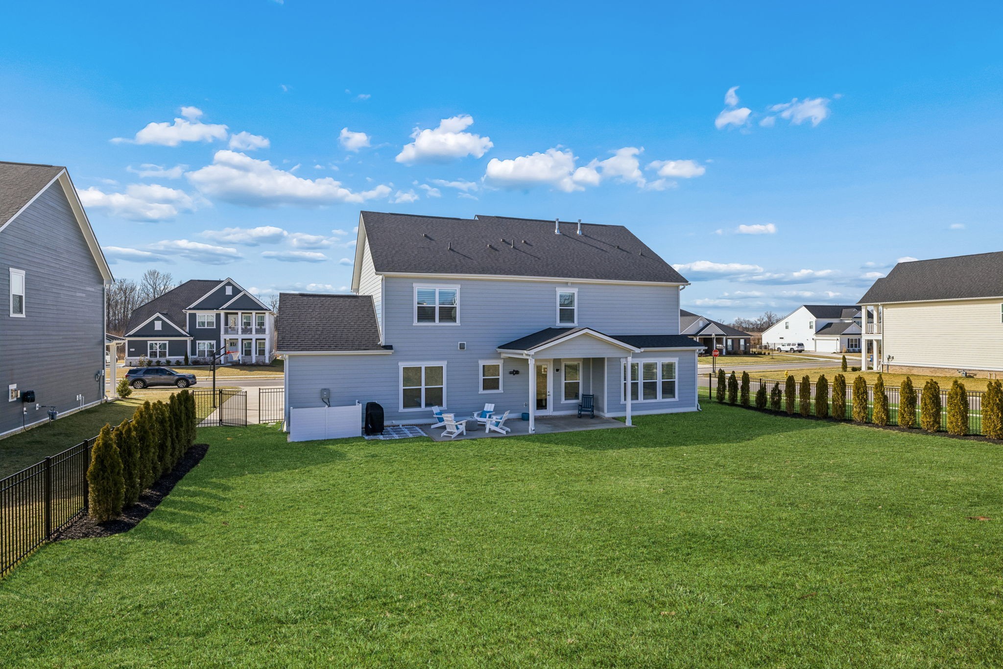 7283 Fiddlers Glen Dr