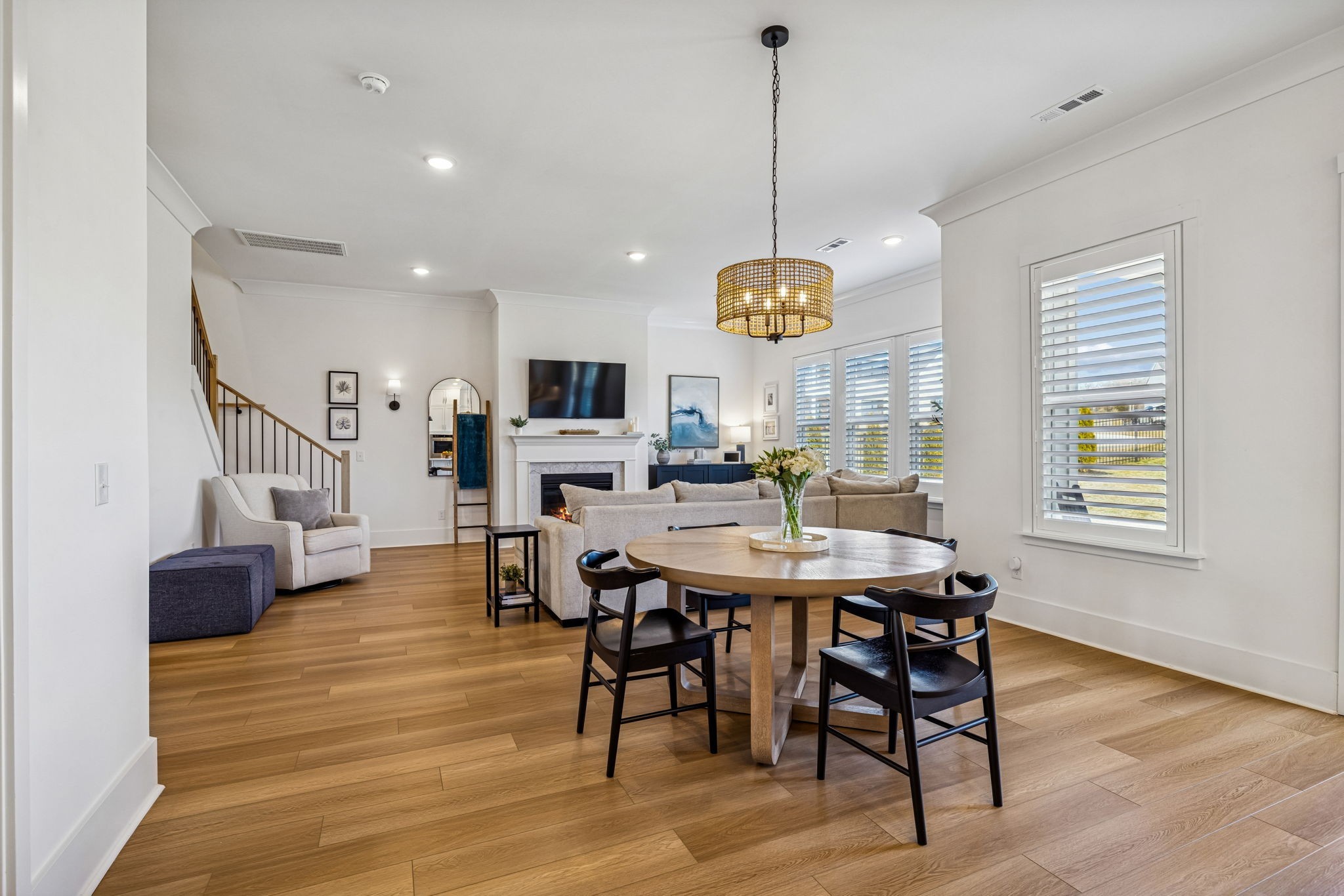 7283 Fiddlers Glen Dr