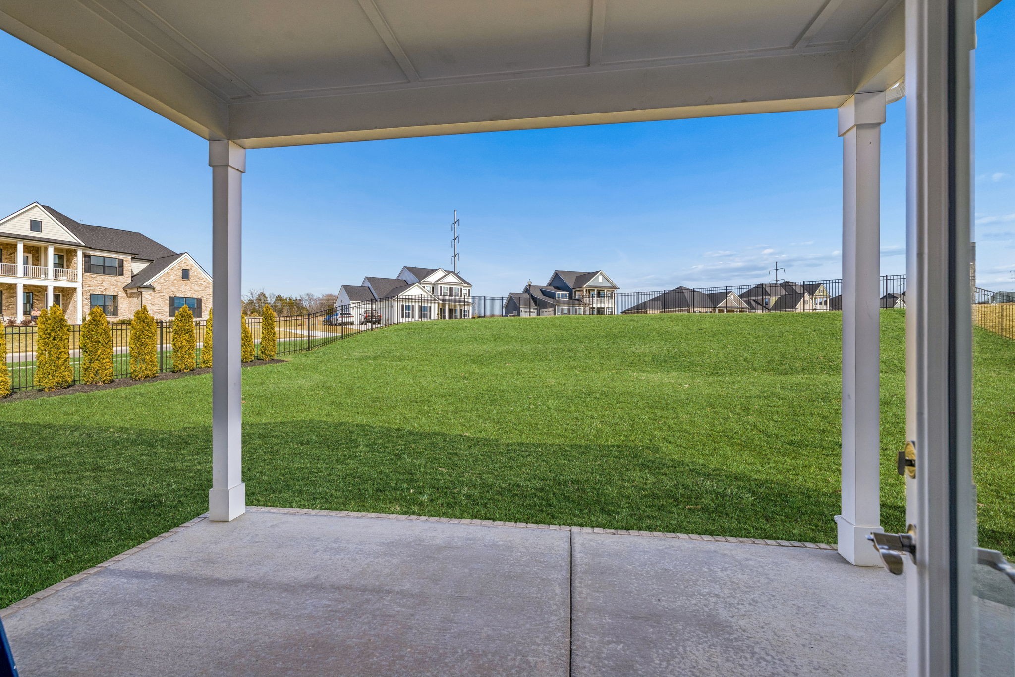 7283 Fiddlers Glen Dr