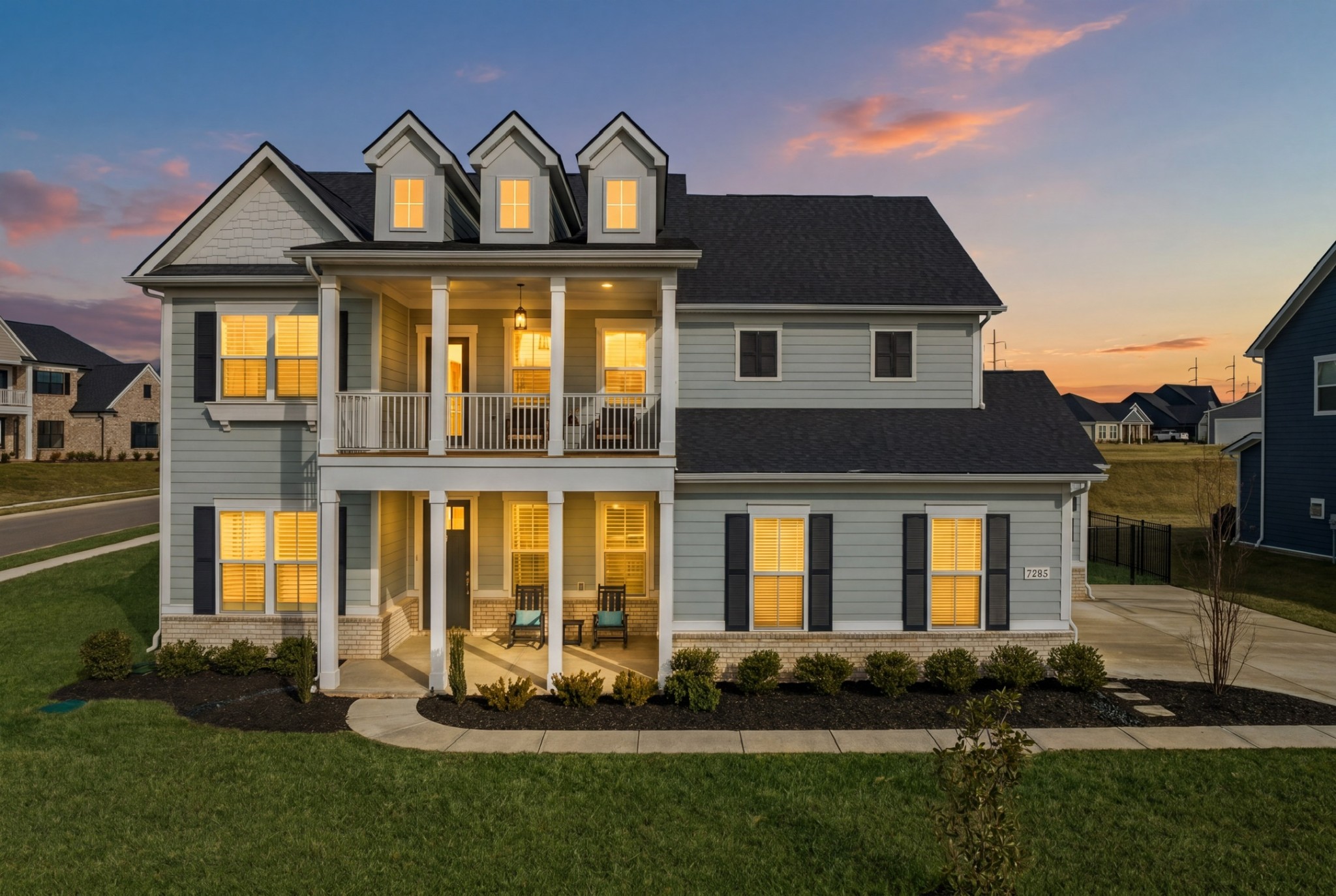 7283 Fiddlers Glen Dr