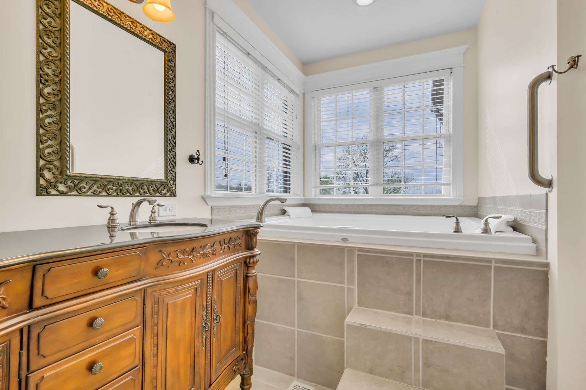 1826 Lake Meadow Trl