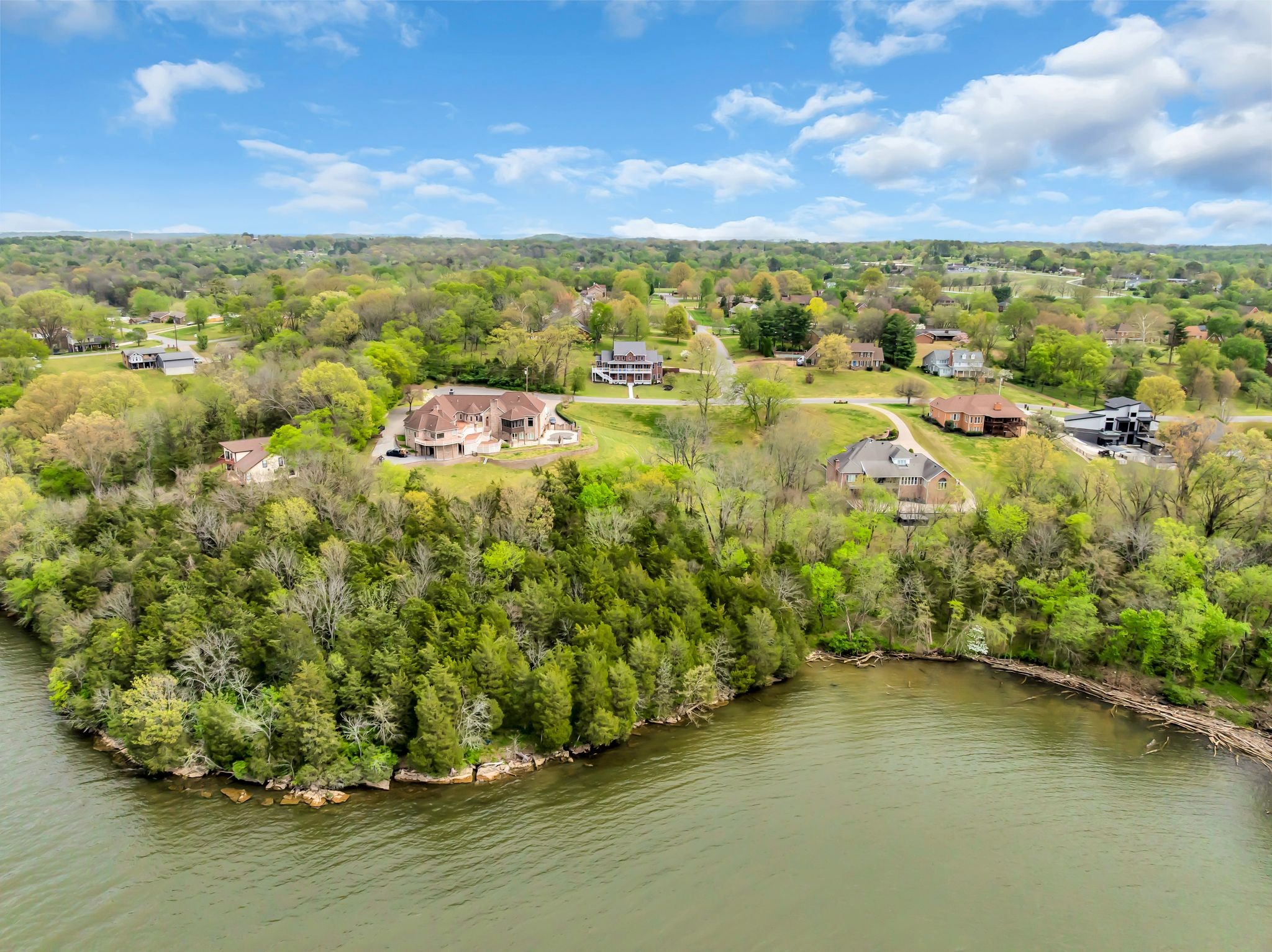 1826 Lake Meadow Trl